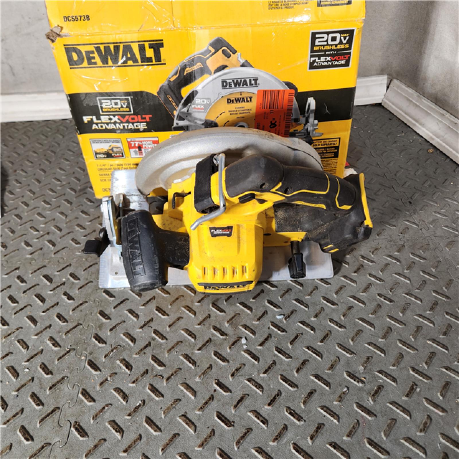 Houston Location As Is Dewalt Dcs573b 20v Flexvolt Advantage Max Lithium Ion 7 14 Brushless 7037