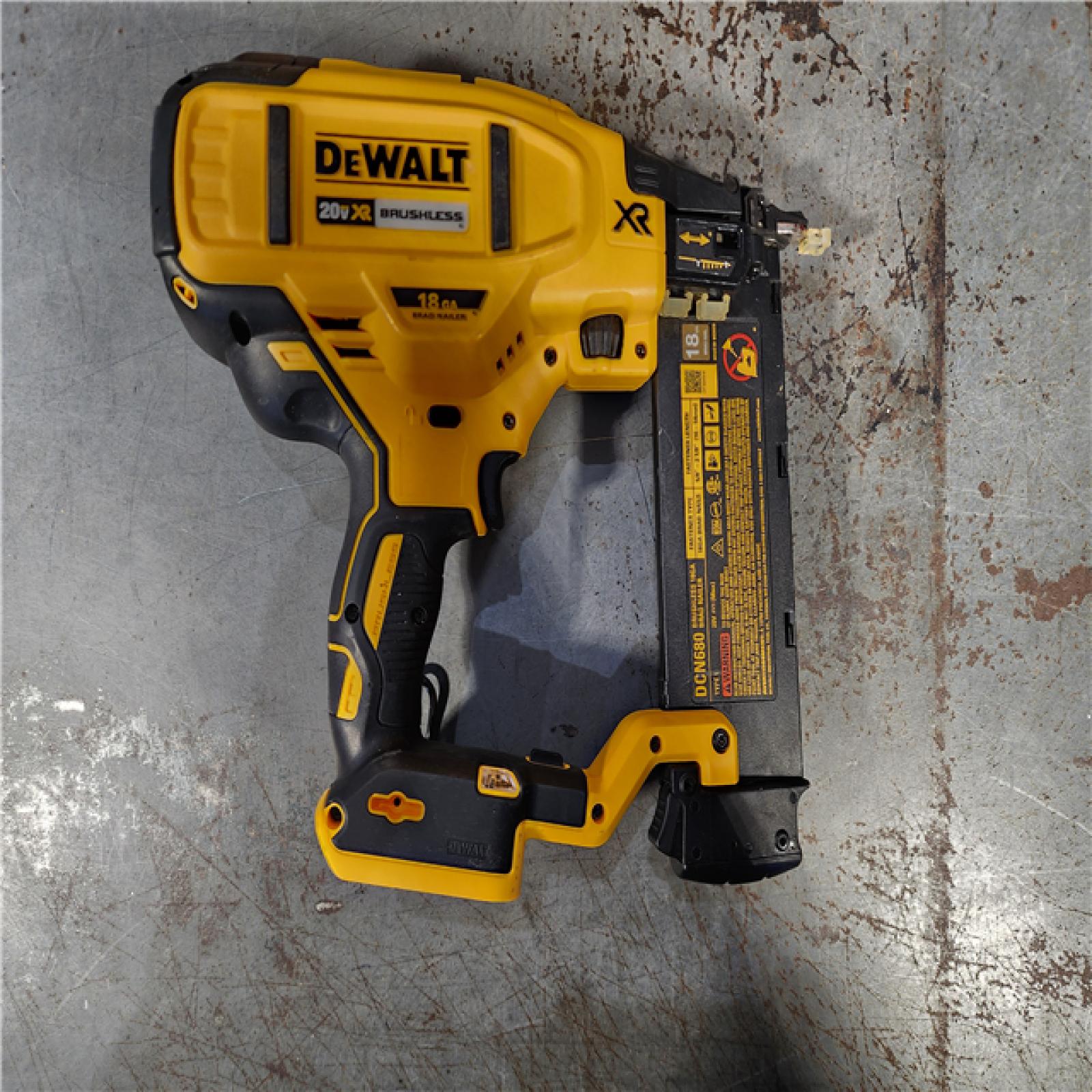 HOUSTON LOCATION - AS-IS DeWalt 20V MAX XR Lithium-Ion Electric Cordless 18-Gauge Brad Nailer (Tool Only)