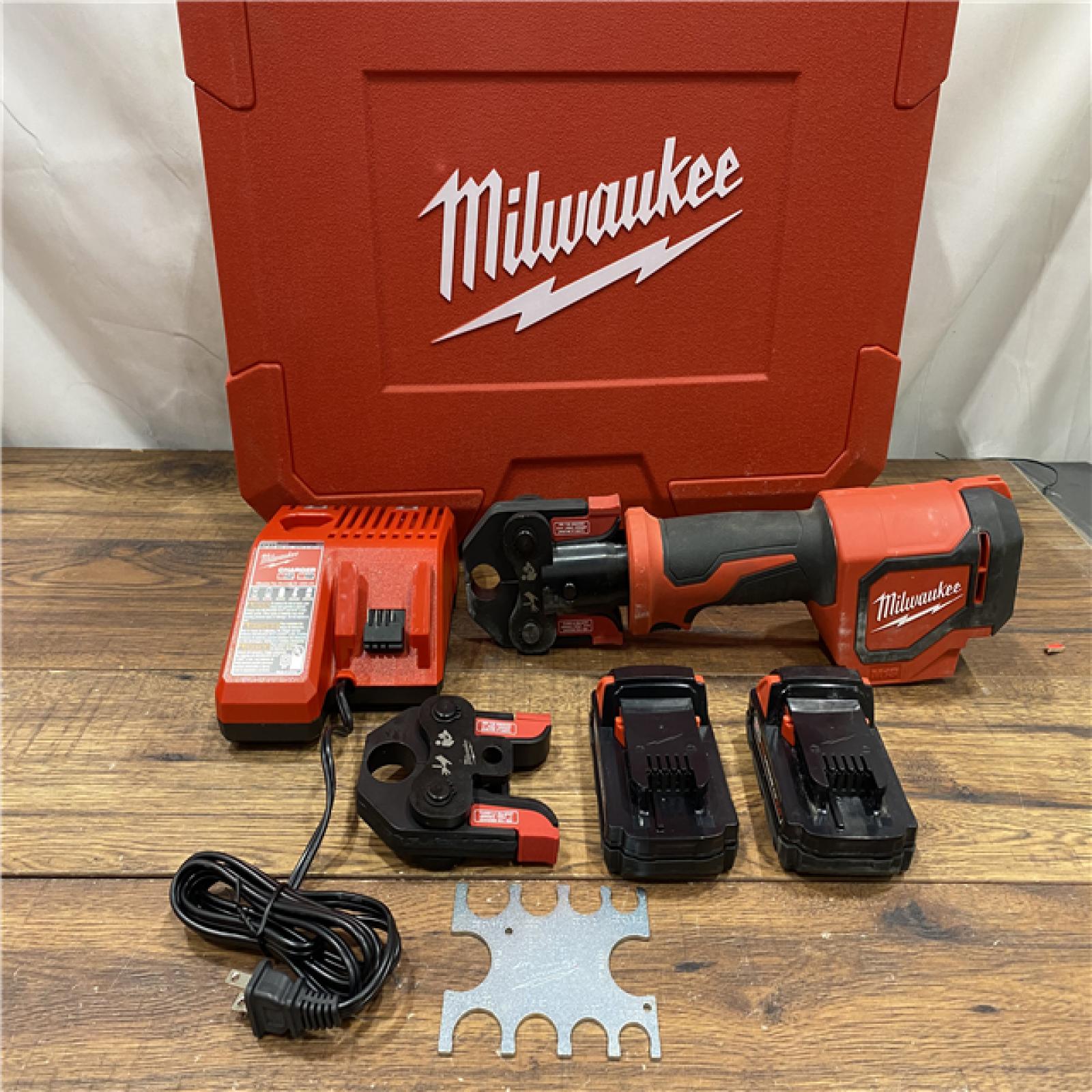 AS IS M18 18V Lithium-Ion Cordless Short Throw Press Tool Kit with 3 PEX Crimp Jaws (2) 2.0 Ah Batteries and Charger