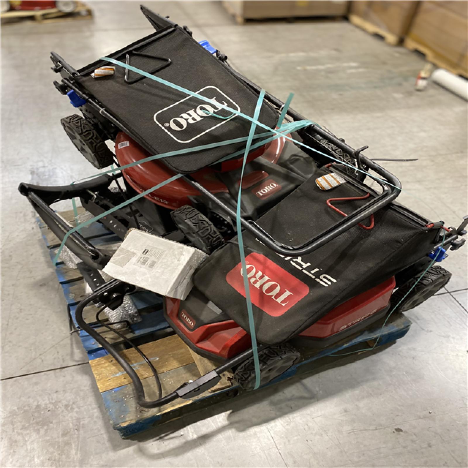 DALLAS LOCATION- AS-IS - TORO Lawn Mower PALLET - (3 UNITS)