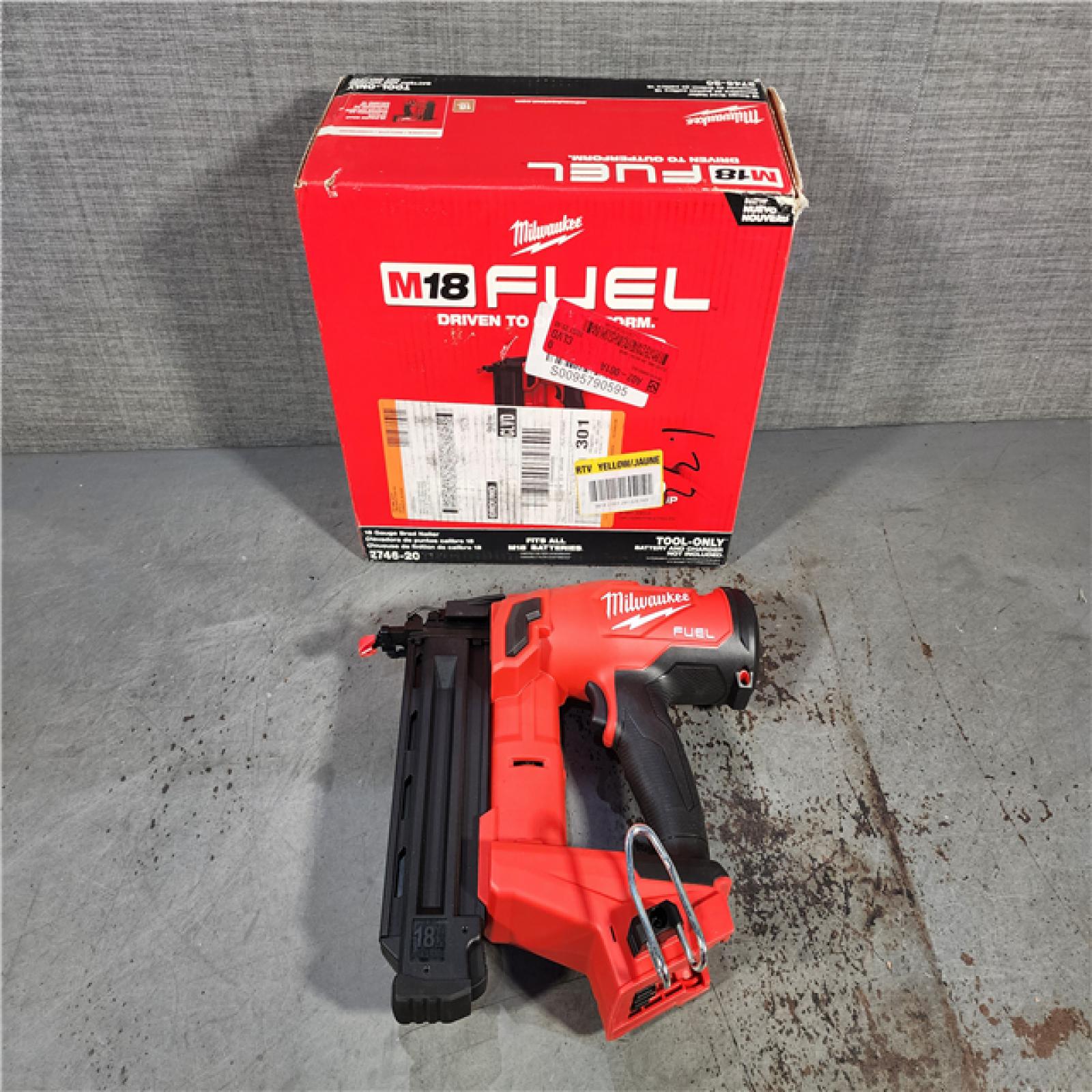 HOUSTON LOCATION - AS-IS (APPEARS LIKE NEW) Milwaukee M18 Fuel 18V Brushless 18-Gauge Brad Nailer 2746-20 (Bare Tool)