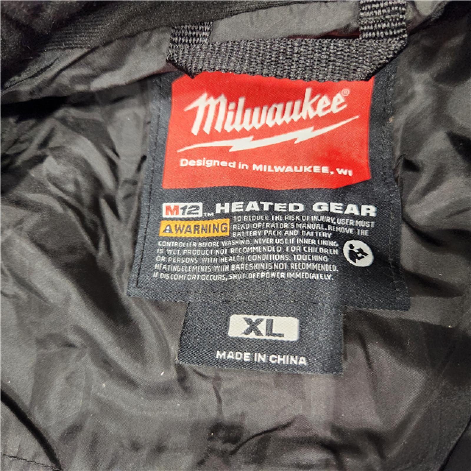 AS-IS Milwaukee XL Unisex Heated Vest Kit Black