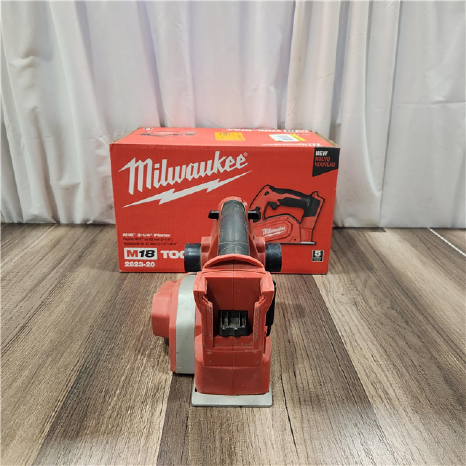 AS IS Milwaukee M18 18-Volt Lithium-Ion Cordless 3-1/4 in. Planer (Tool-Only)