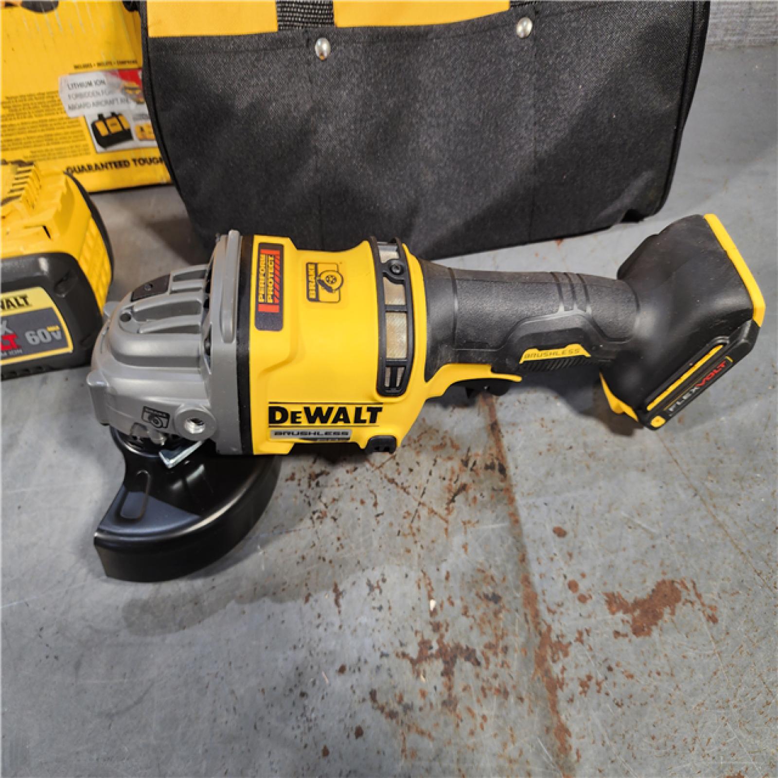 HOUSTON LOCATION - AS-IS (APPEARS LIKE NEW) DeWalt Flexvolt 60V Max Cordless Grinder  4.5 in; 6 in  Kit  1 KT (115-DCG418X2)