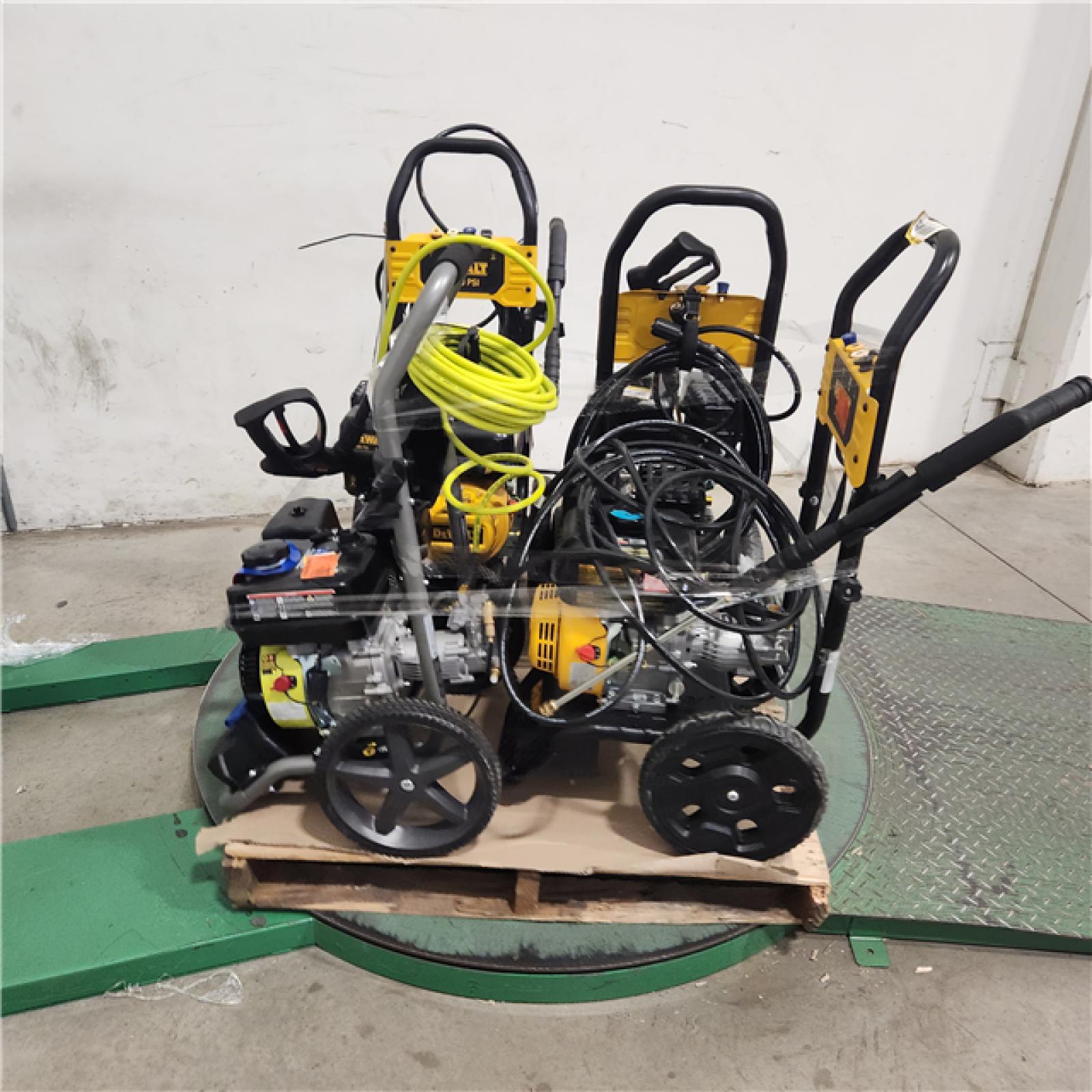 Dallas Location - As-Is GAS PRESSURE WASHER (Lot Of 4)