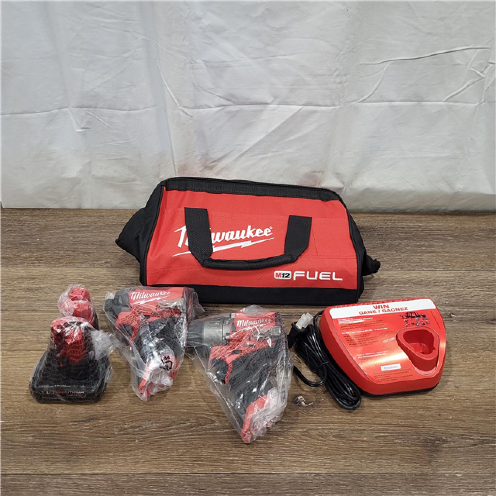 NEW! Milwaukee M12 FUEL 12-Volt Lithium-Ion Brushless Cordless Hammer Drill and Impact Driver Combo Kit w/2 Batteries and Bag (2-Tool)