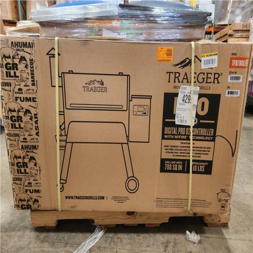 Phoenix Location NEW Traeger Pro 780 Wifi Pellet Grill and Smoker in Black