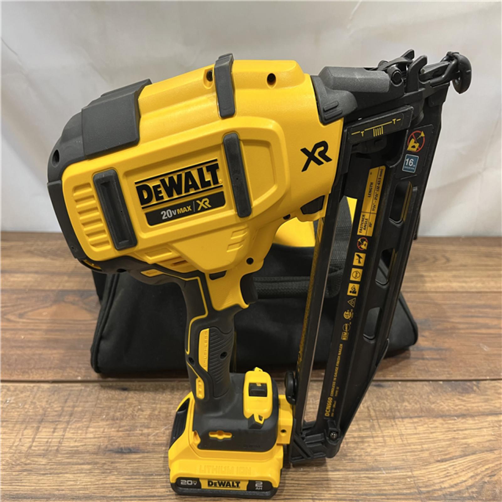 AS IS DeWalt DCN660D1 20V 16 Gauge Cordless Angled Finish Nailer Kit W/ 2Ah Battery