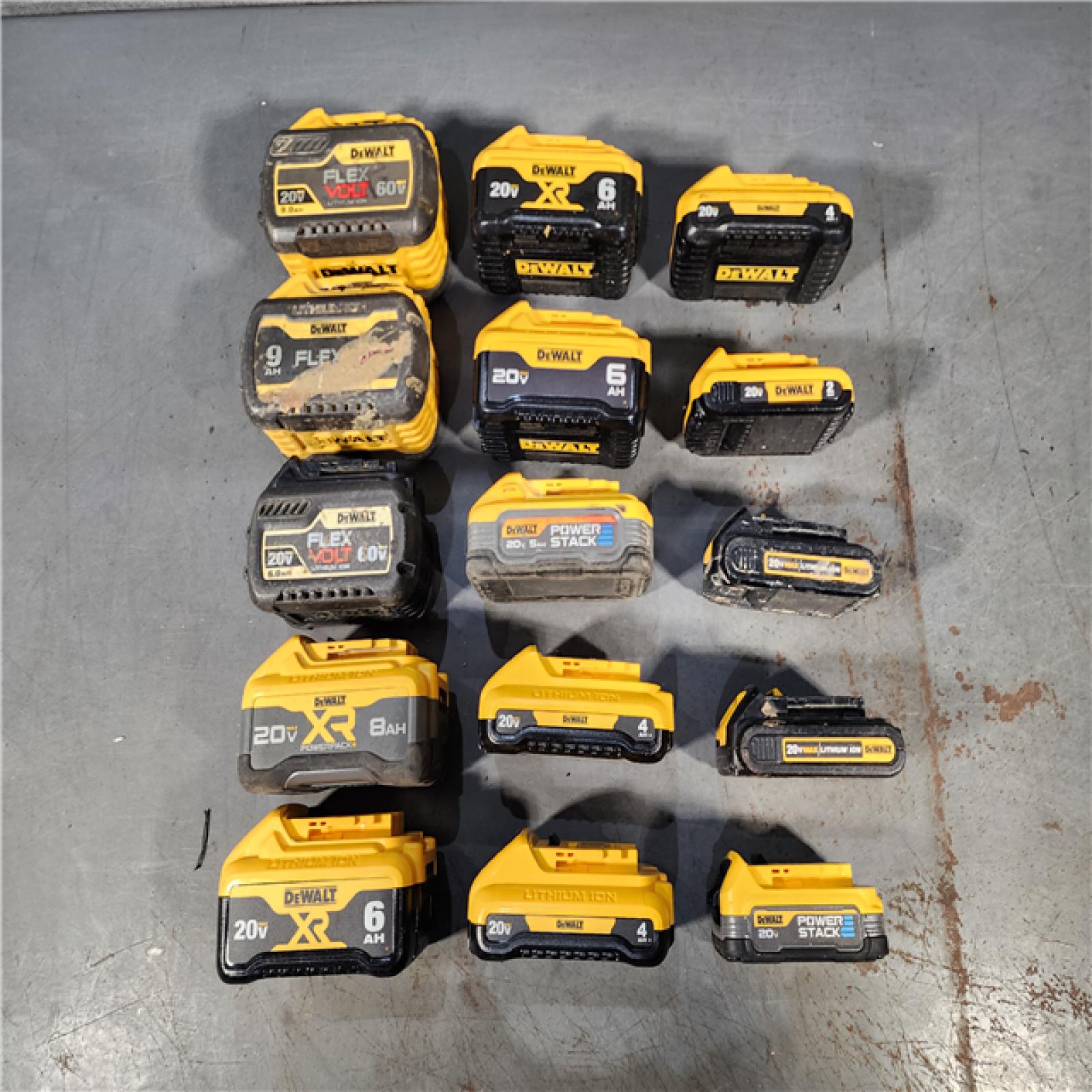 HOUSTON LOCATION - AS-IS DEWALT BATTERY PACK QTY - 15