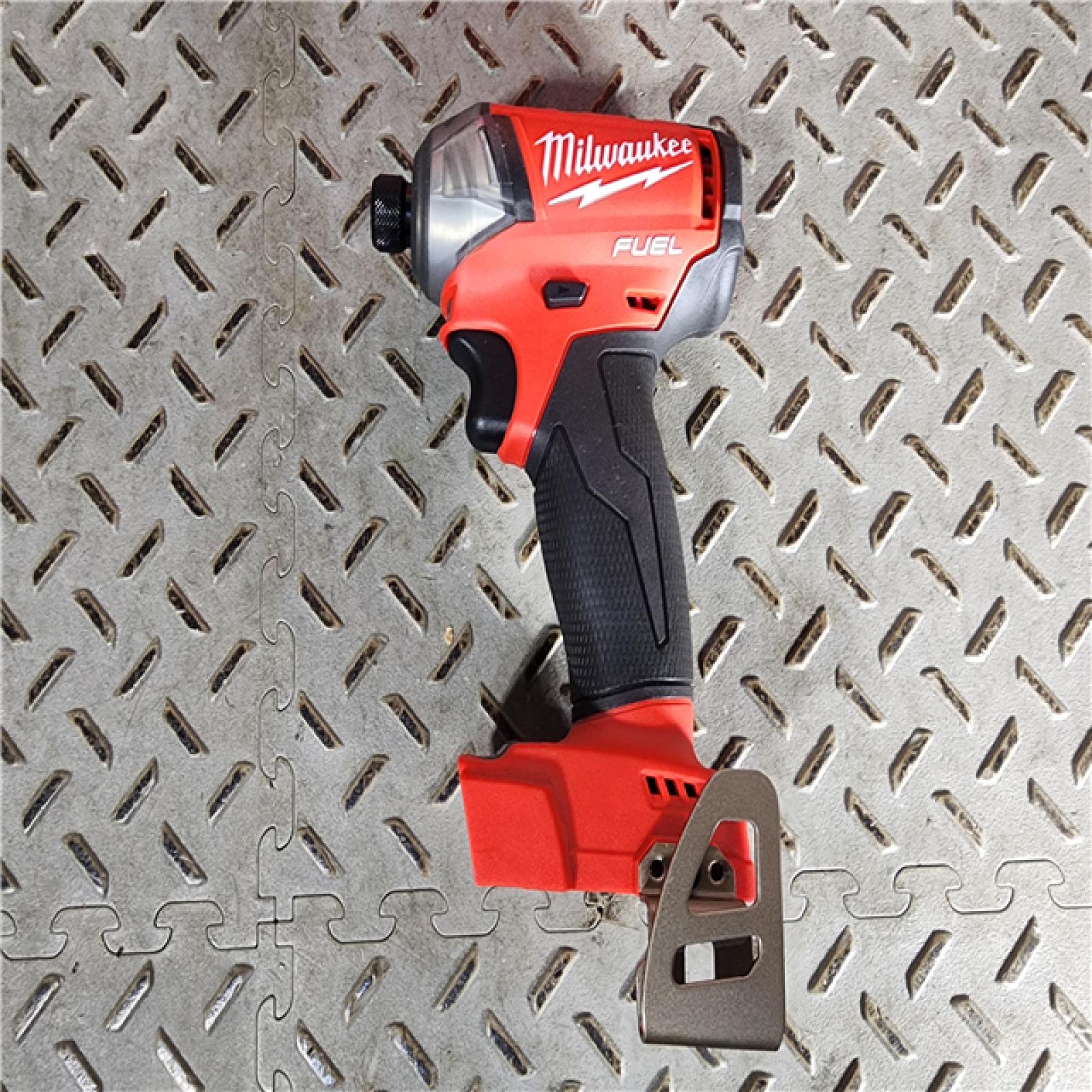 HOUSTON LOCATION - AS-IS (APPEARS LIKE NEW) Milwaukee 2760-20 - M18 Fuel Surge 18V Cordless Drill/Driver (TOOL ONLY)