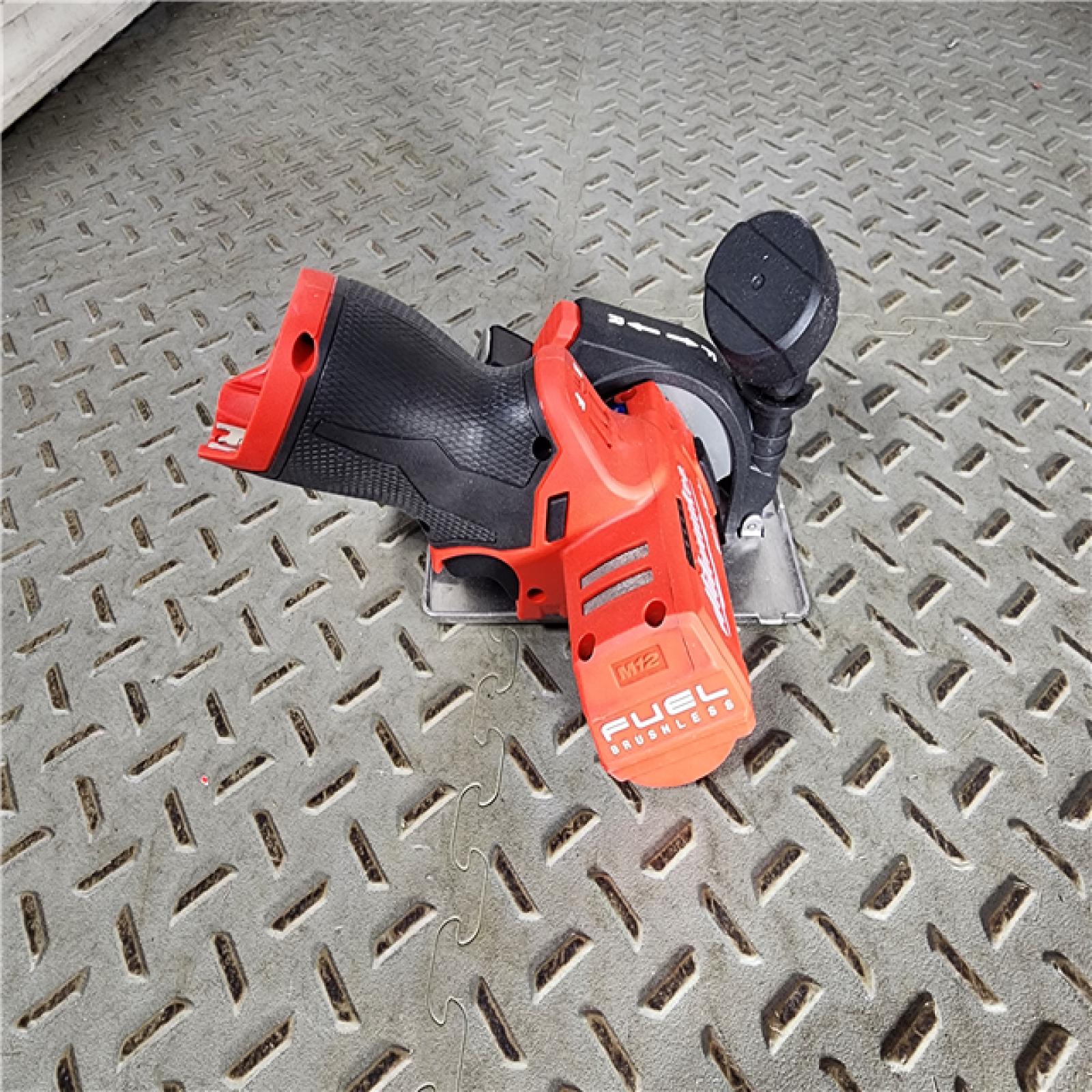 HOUSTON LOCATION - AS-IS M12 FUEL 12V Lithium-Ion Brushless Cordless 3 in. Cut Off Saw (Tool-Only)