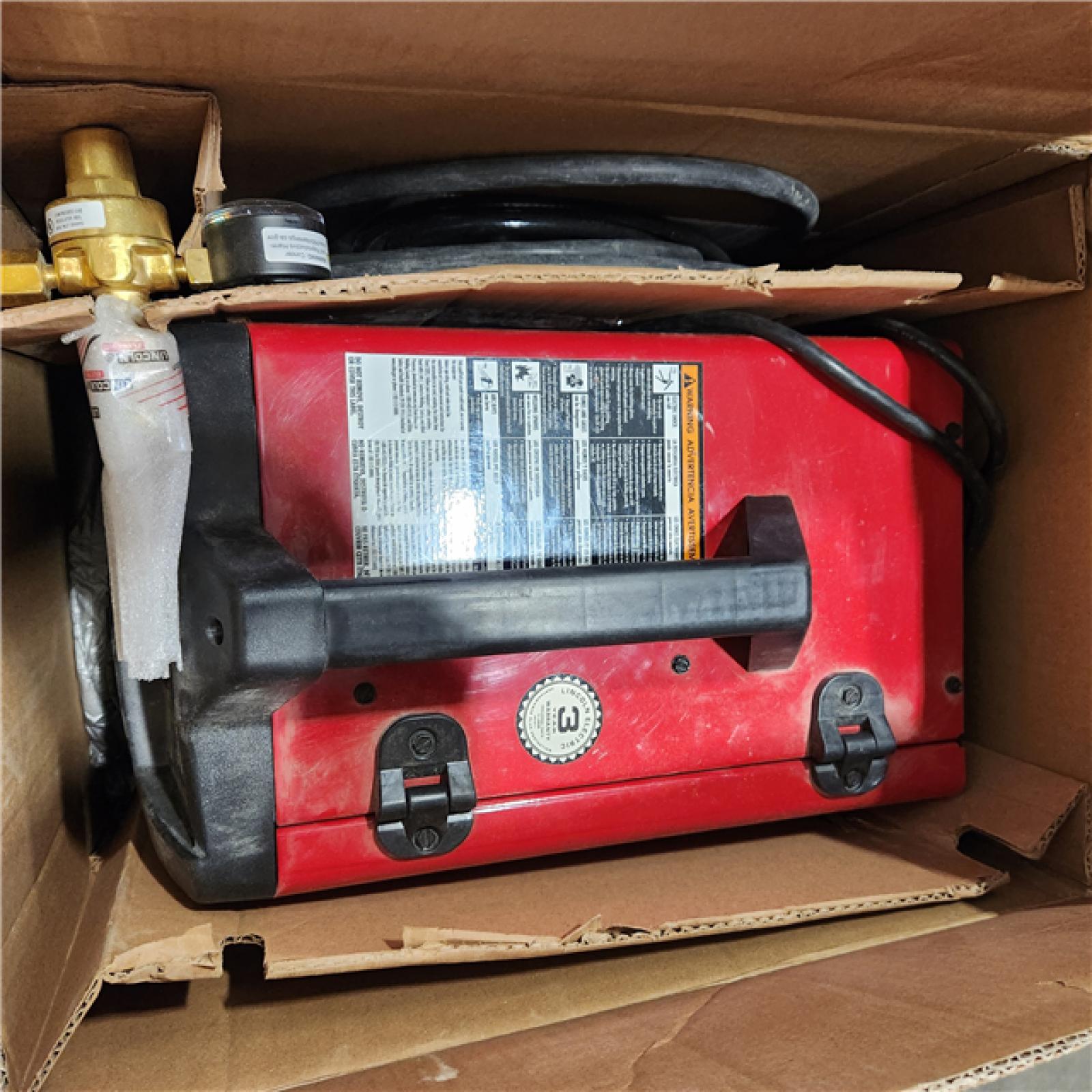 Dallas Location - As-Is Lincoln Electric Weld-Pak 140 Amp MIG and Flux-Core Wire Feed Welder