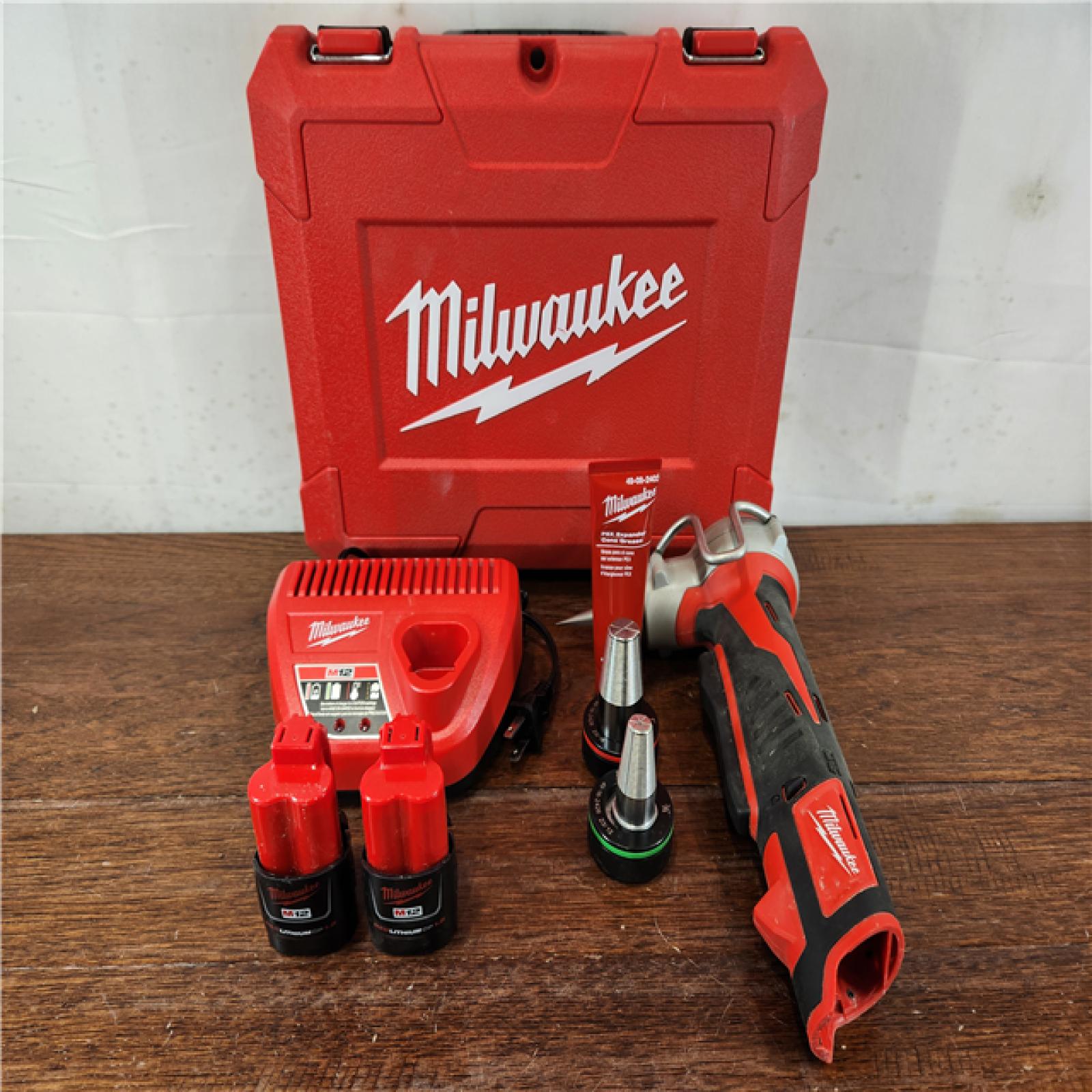 AS-IS Milwaukee M12 12-Volt Lithium-Ion Cordless PEX Expansion Tool Kit