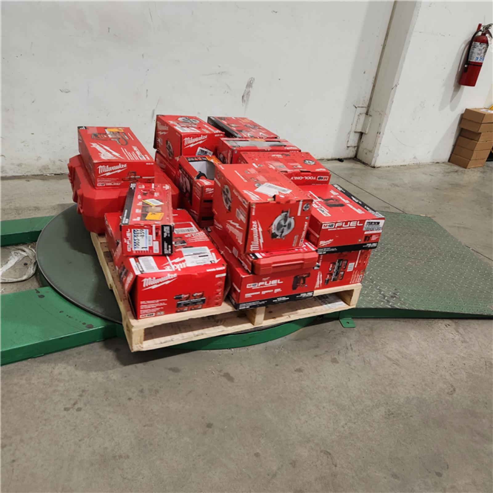 Dallas Location - As-Is MILWAUKEE Tool Pallet