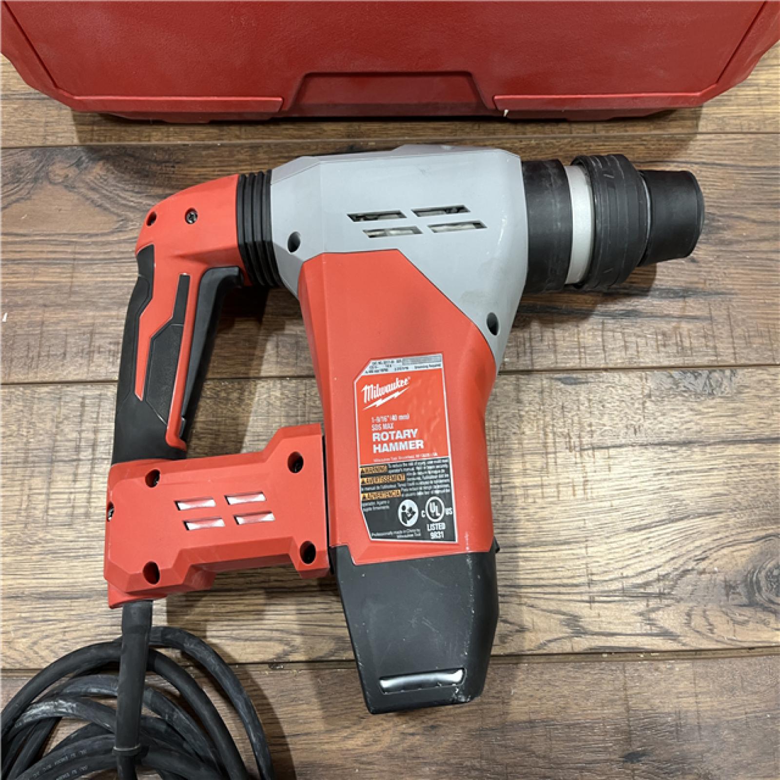 AS-IS MILWAUKEE 1-9/16 in. SDS-Max Rotary Hammer