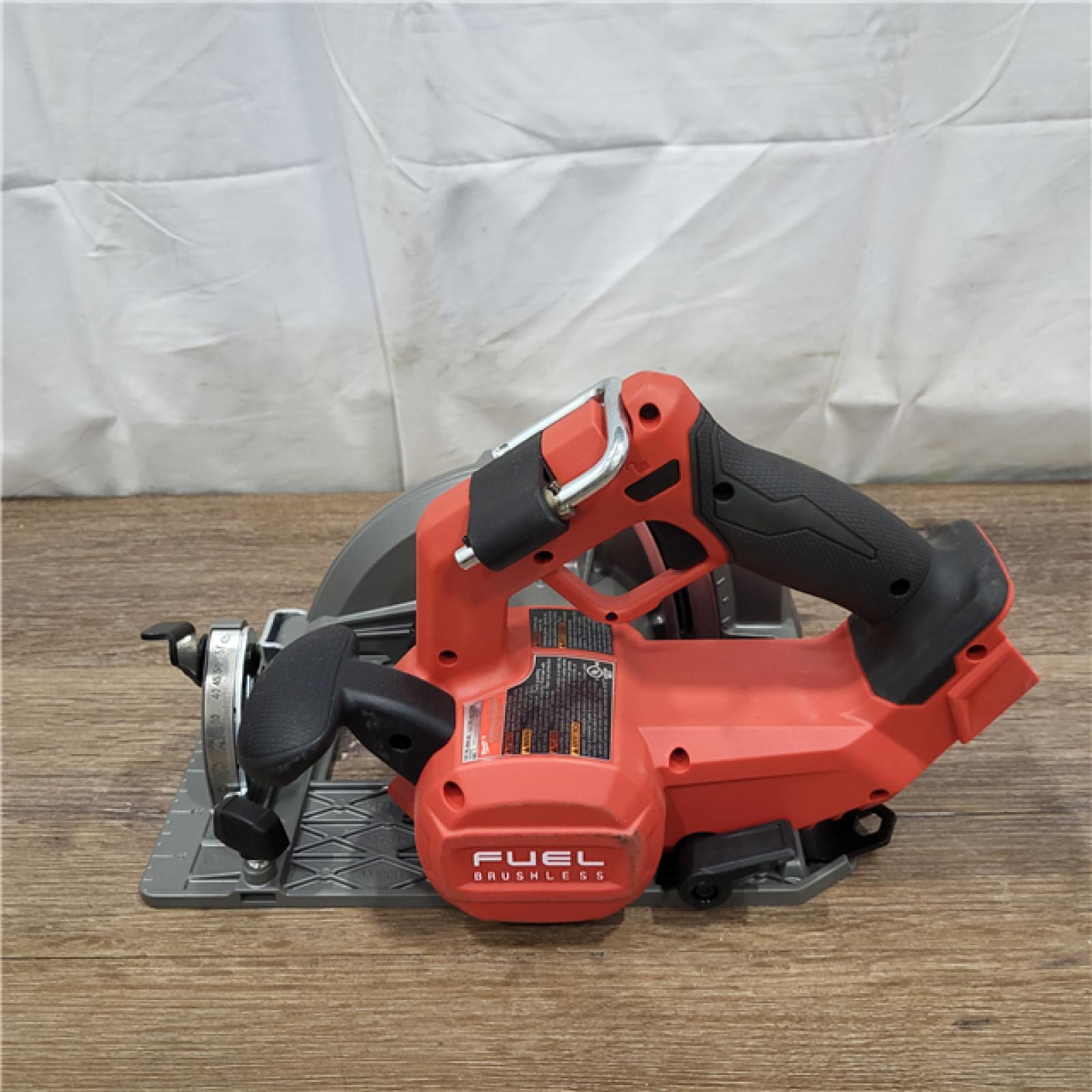 AS-IS MILWAUKEE CIRCULAR SAW 7-1/4