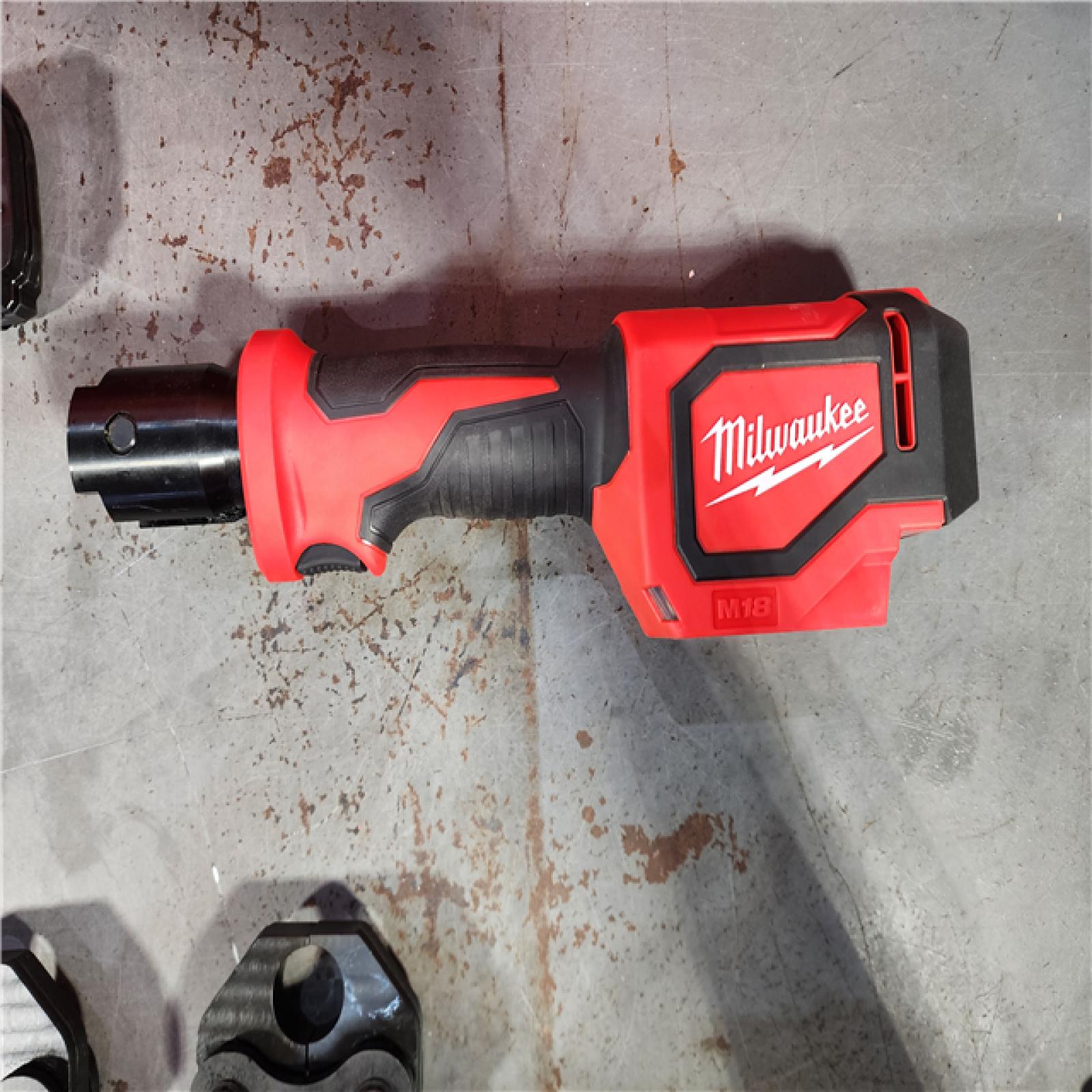 HOUSTON LOCATION - AS-IS M18 18V Lithium-Ion Cordless Short Throw Press Tool Kit with 3 PEX Crimp Jaws (2) 2.0 Ah Batteries and Charger