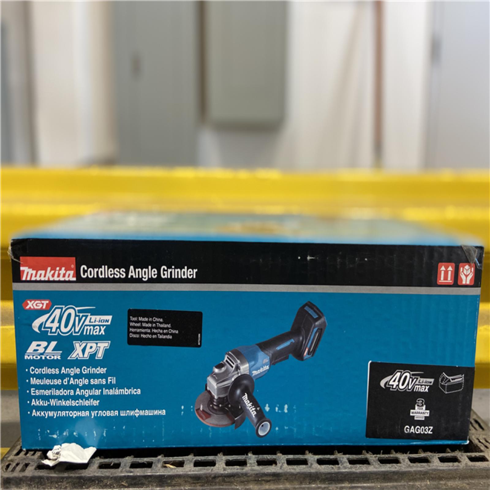 NEW! - MAKITA 40V Max XGT Brushless Cordless 4-1/2/5 in. Paddle Switch Angle Grinder with Electric Brake (Tool Only)