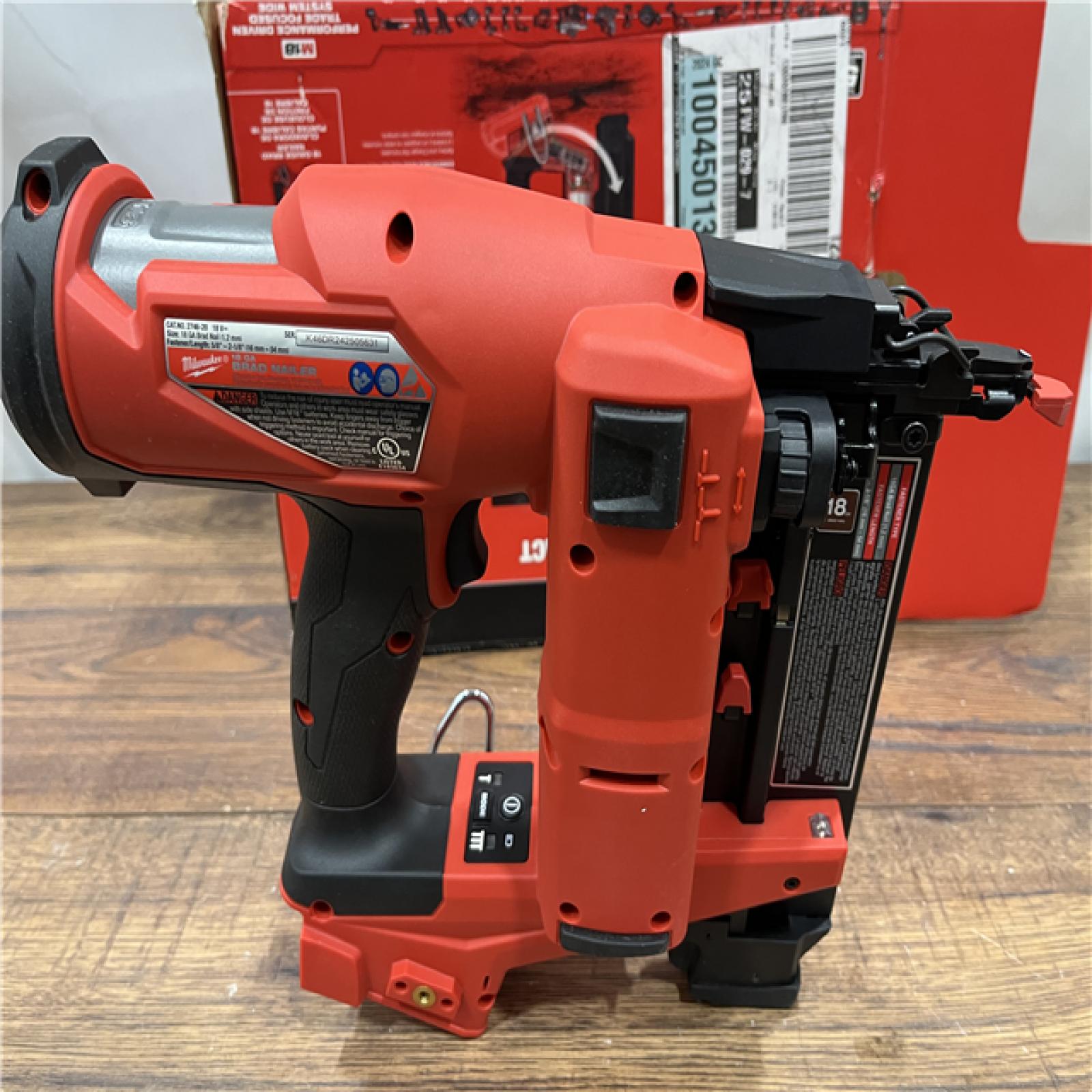 AS IS Milwaukee M18 FUEL 18 Gauge Brad Nailer