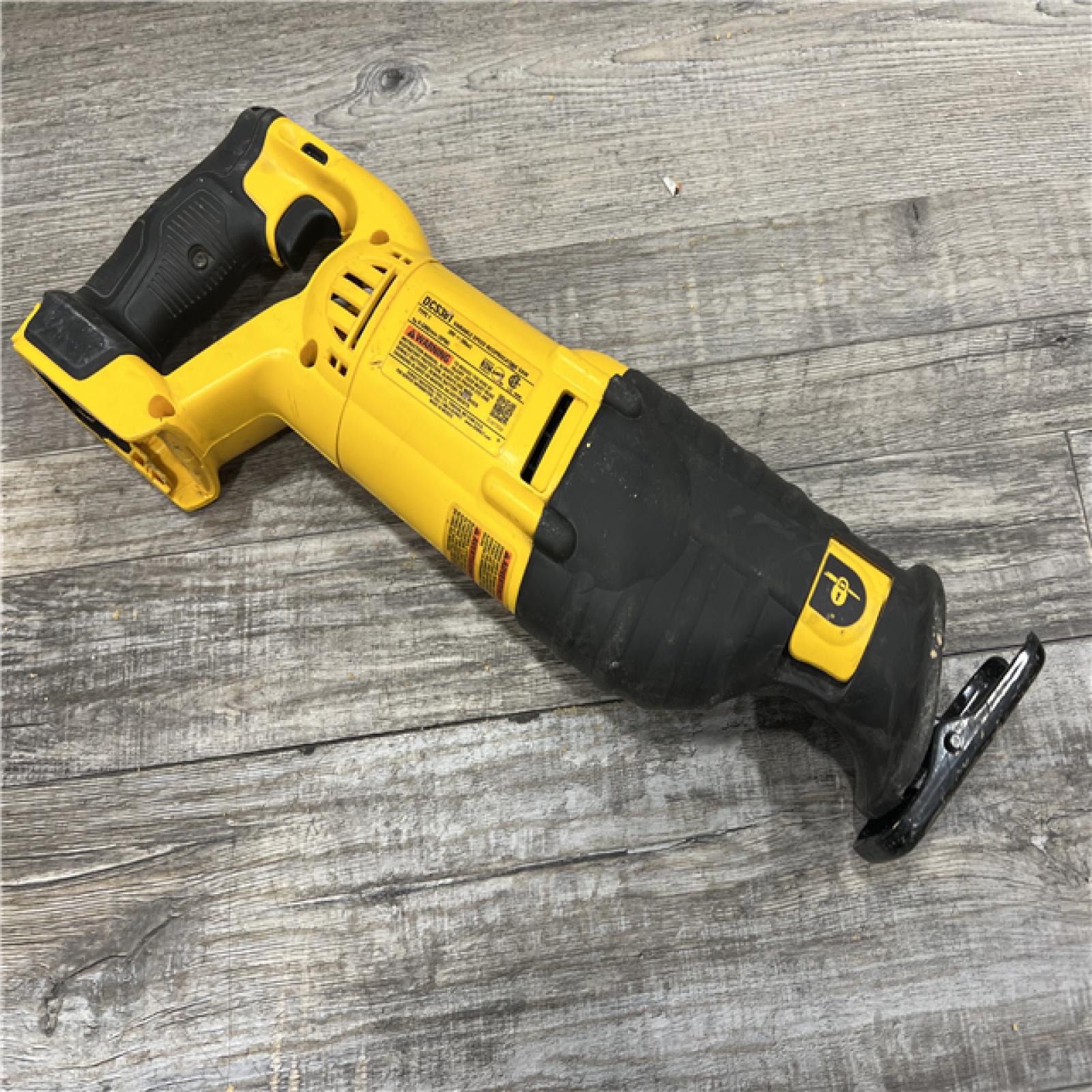 AS-IS Dewalt Dcs381 20v Li-ion 1-1/8 Variable Speed Reciprocating Saw Sawzall