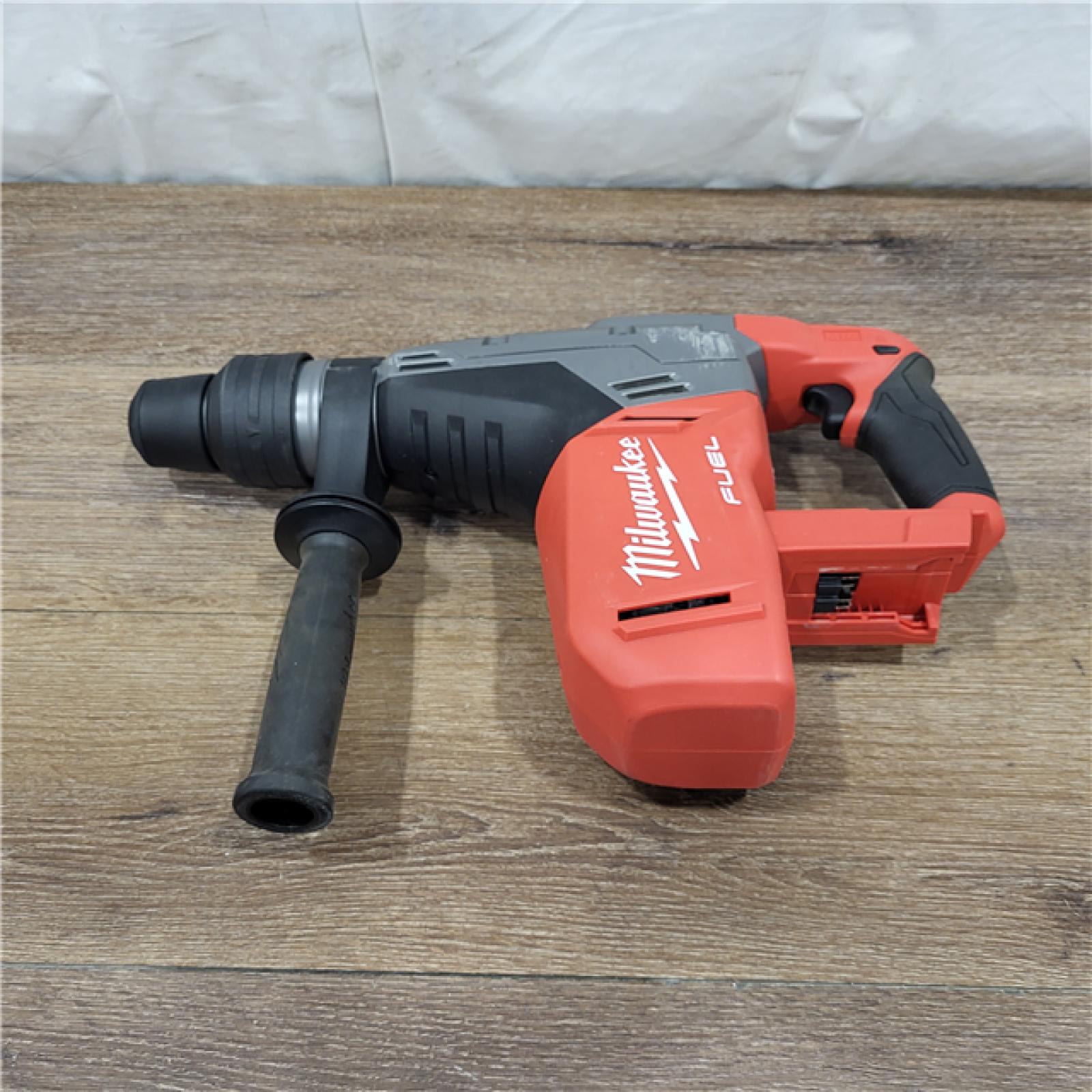 AS-IS M18 FUEL 18V Lithium-Ion Brushless Cordless 1-9/16 in. SDS-Max Rotary Hammer (Tool-Only)