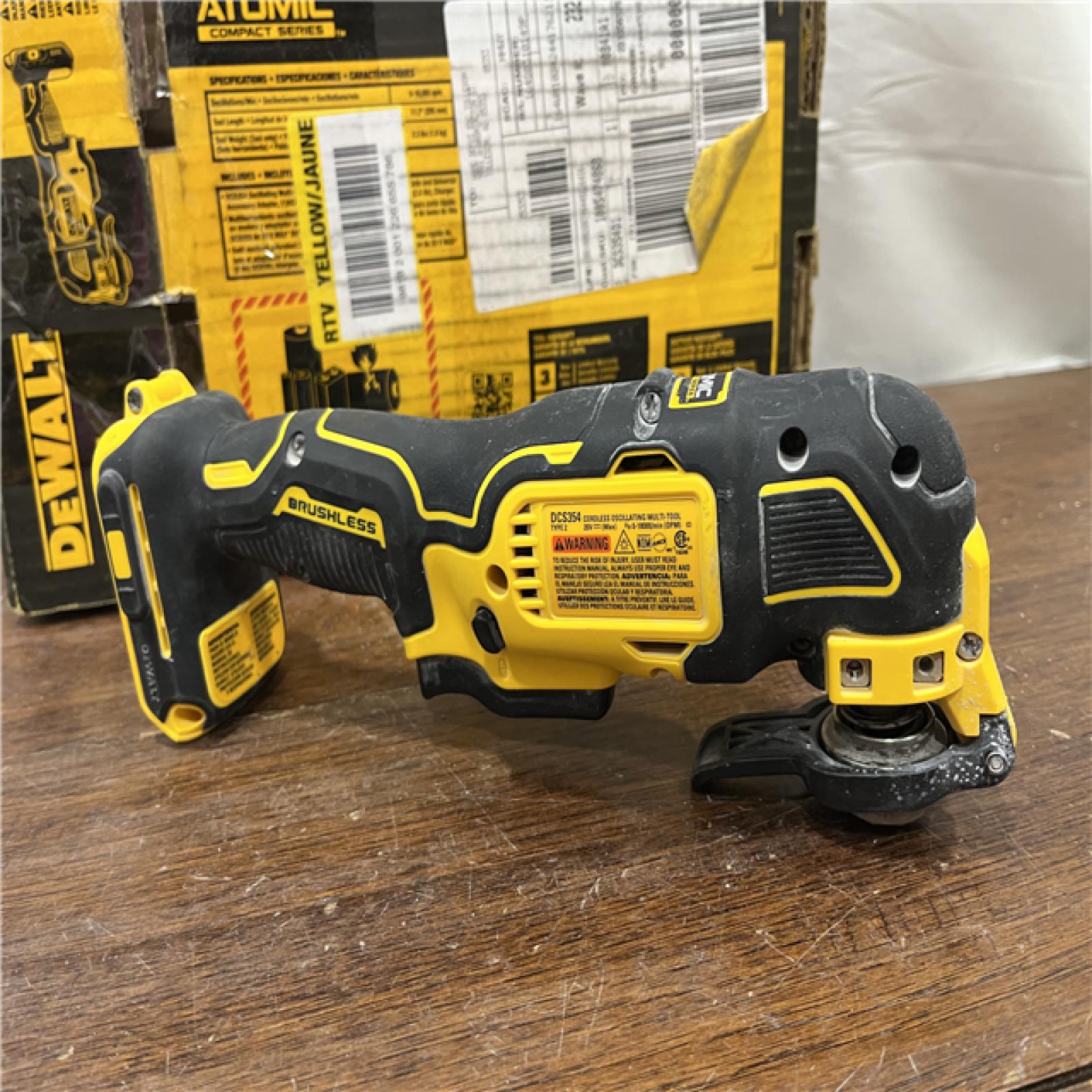 AS-ISDeWalt DCS354D1 20V Cordless Oscillating Multi-Tool with Battery and Charger