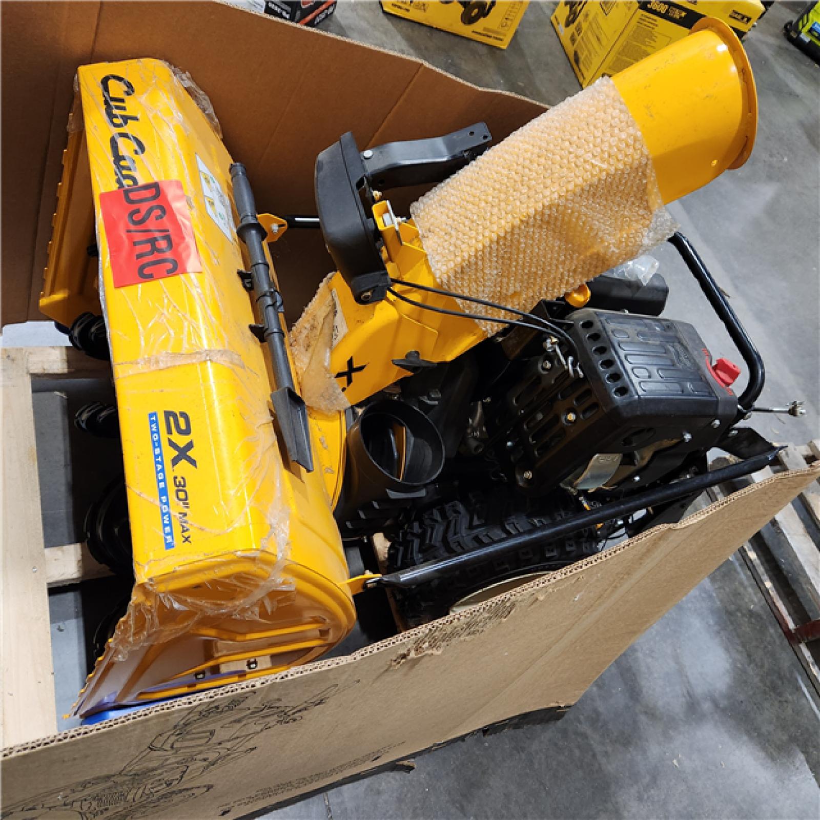 Dallas Location - As-Is Cub Cadet 2X MAX 30 in. 357cc Two-Stage Electric Start Gas Snow Blower