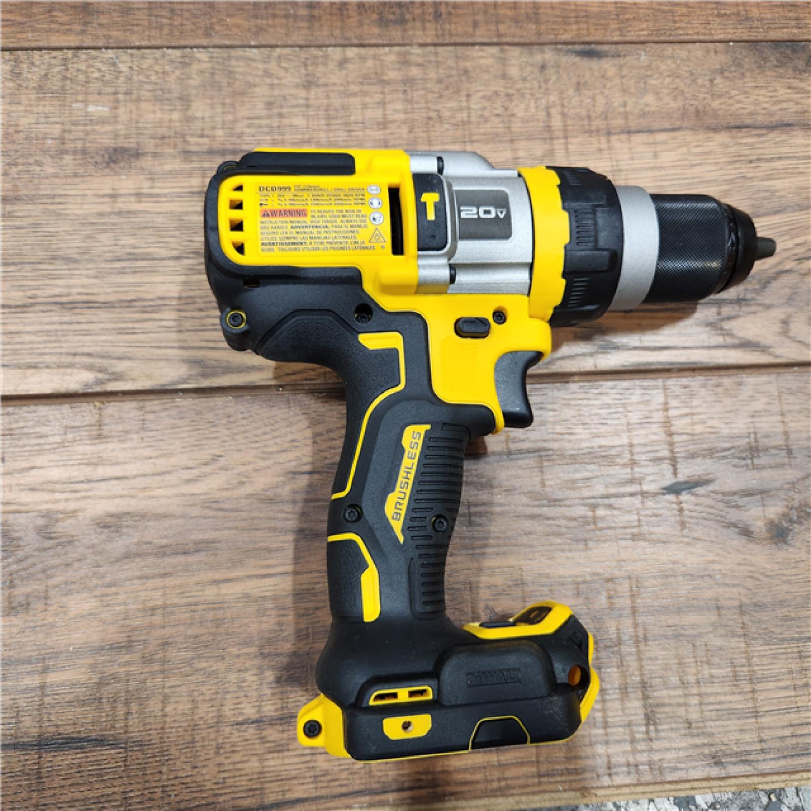 AS-IS Dewalt FLEXVOLT 20 Volt 1/2 in. Brushless Cordless Hammer Drill/Driver Kit (Battery & Charger)