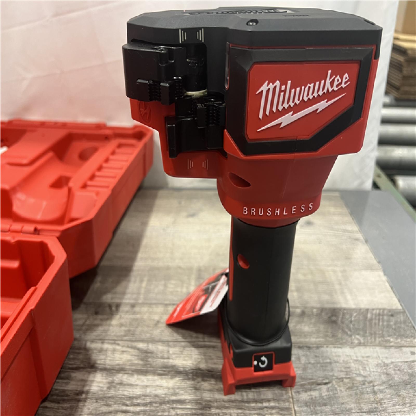 AS-IS Milwaukee M18 18-Volt Lithium-Ion Cordless Brushless Threaded Rod Cutter Kit with 2.0 Ah Battery, Charger and Case