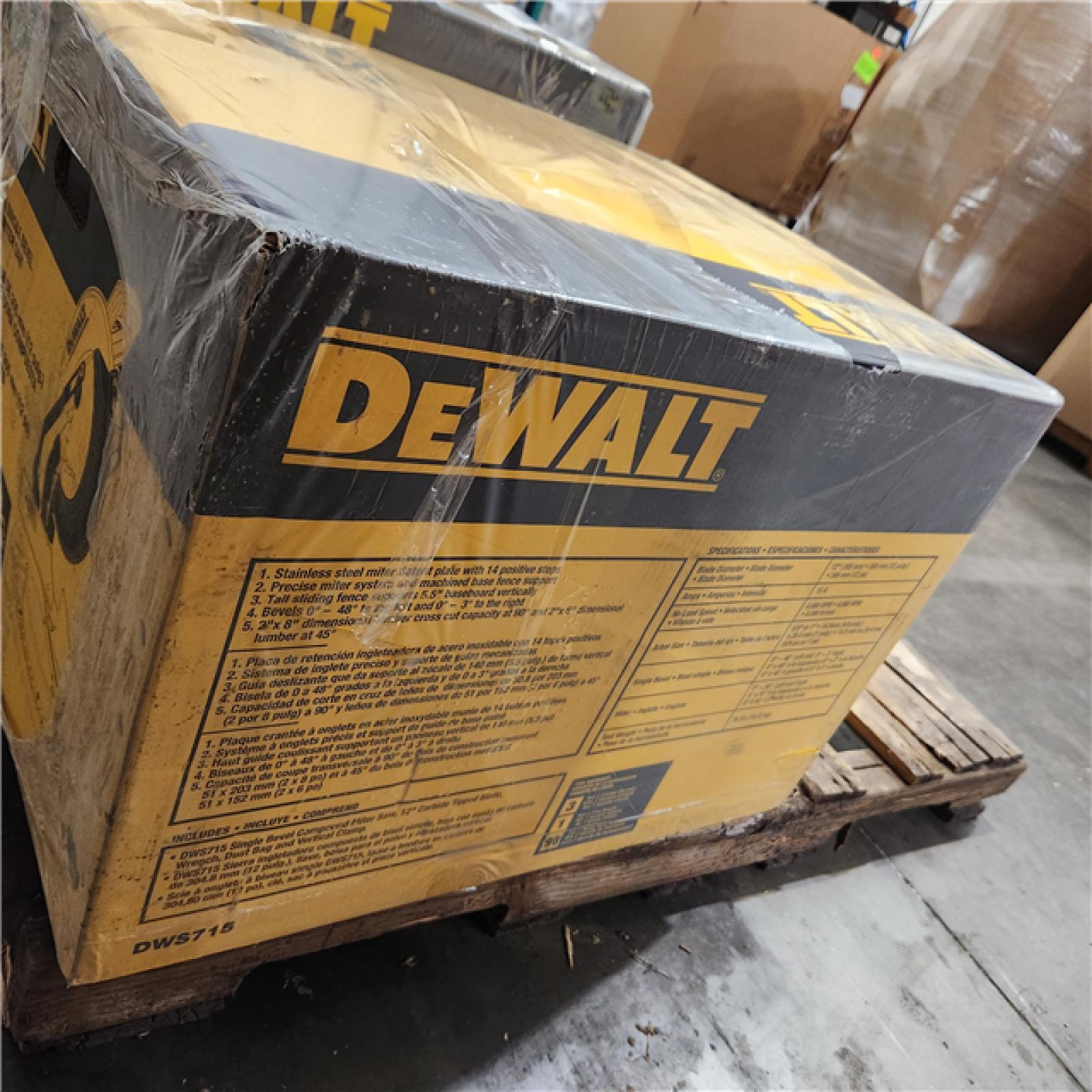 Dallas Location - NEW- Dewalt 12 in. Single Bevel Compound Miter Saw