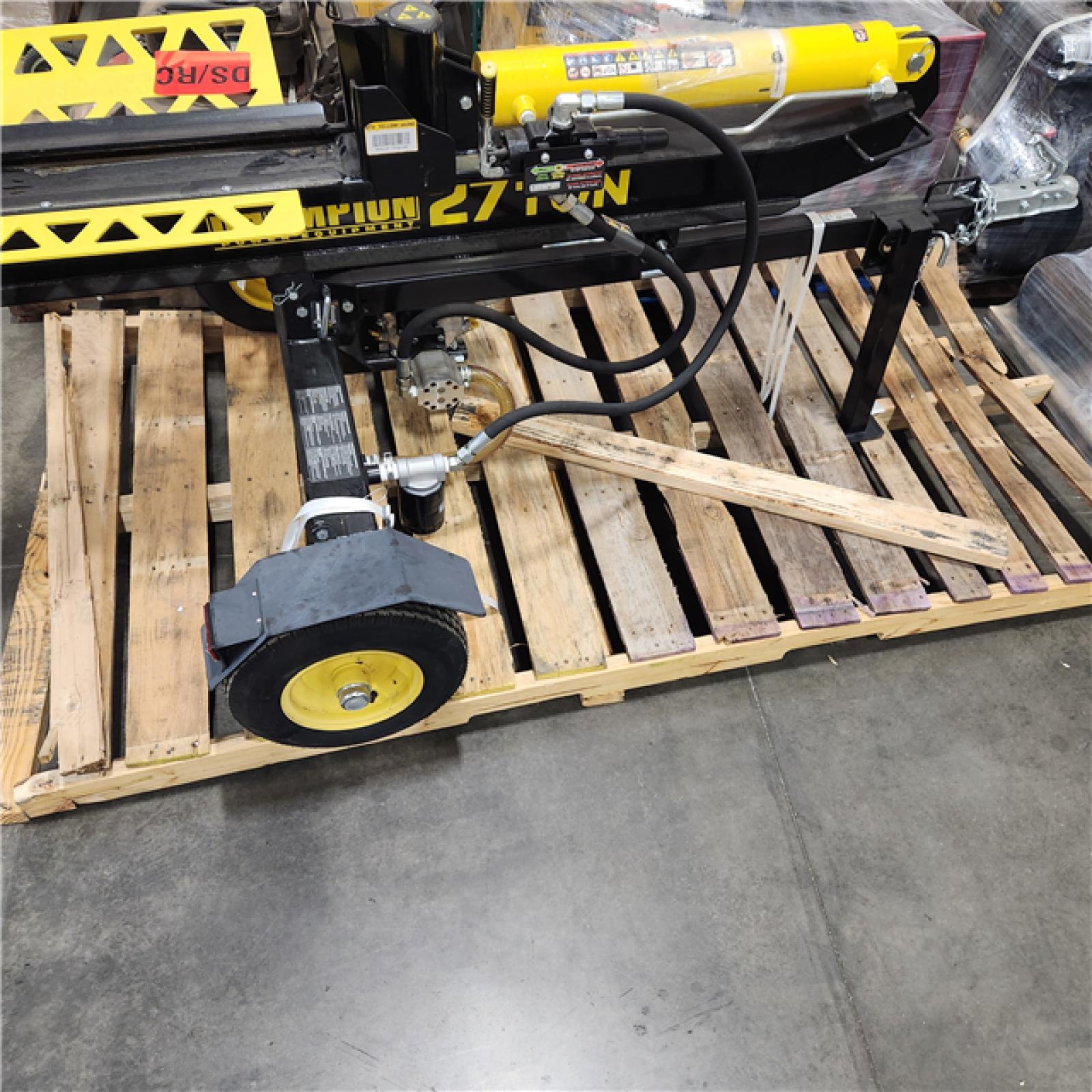 Dallas Location - As-Is Champion Power Equipment 27 Ton 224 cc Gas Powered Hydraulic Wood Log Splitter