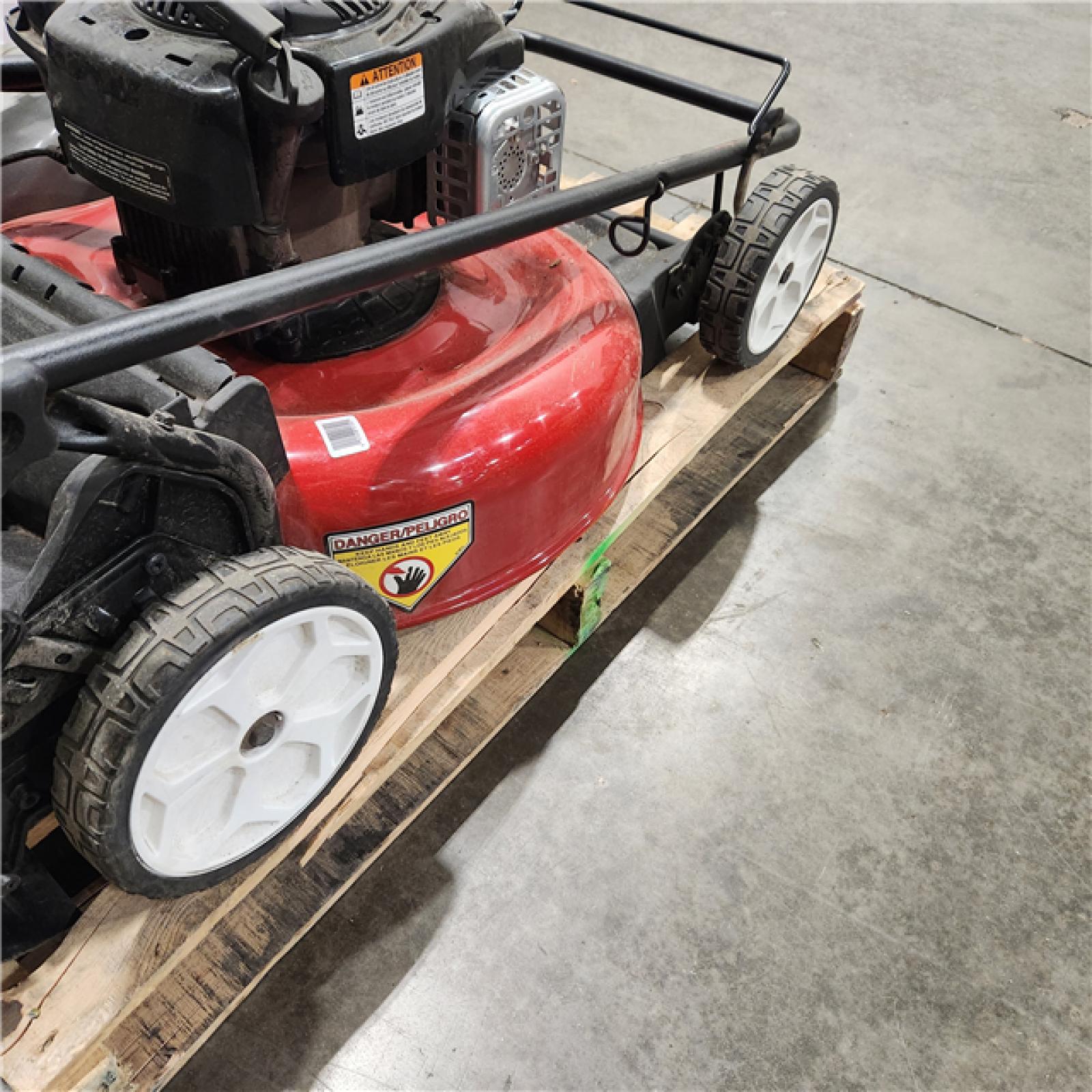 DALLAS LOCATION - AS-IS Toro Recycler 21 in. Briggs and Stratton Low Wheel RWD Gas Walk Behind Self Propelled Lawn Mower with Bagger