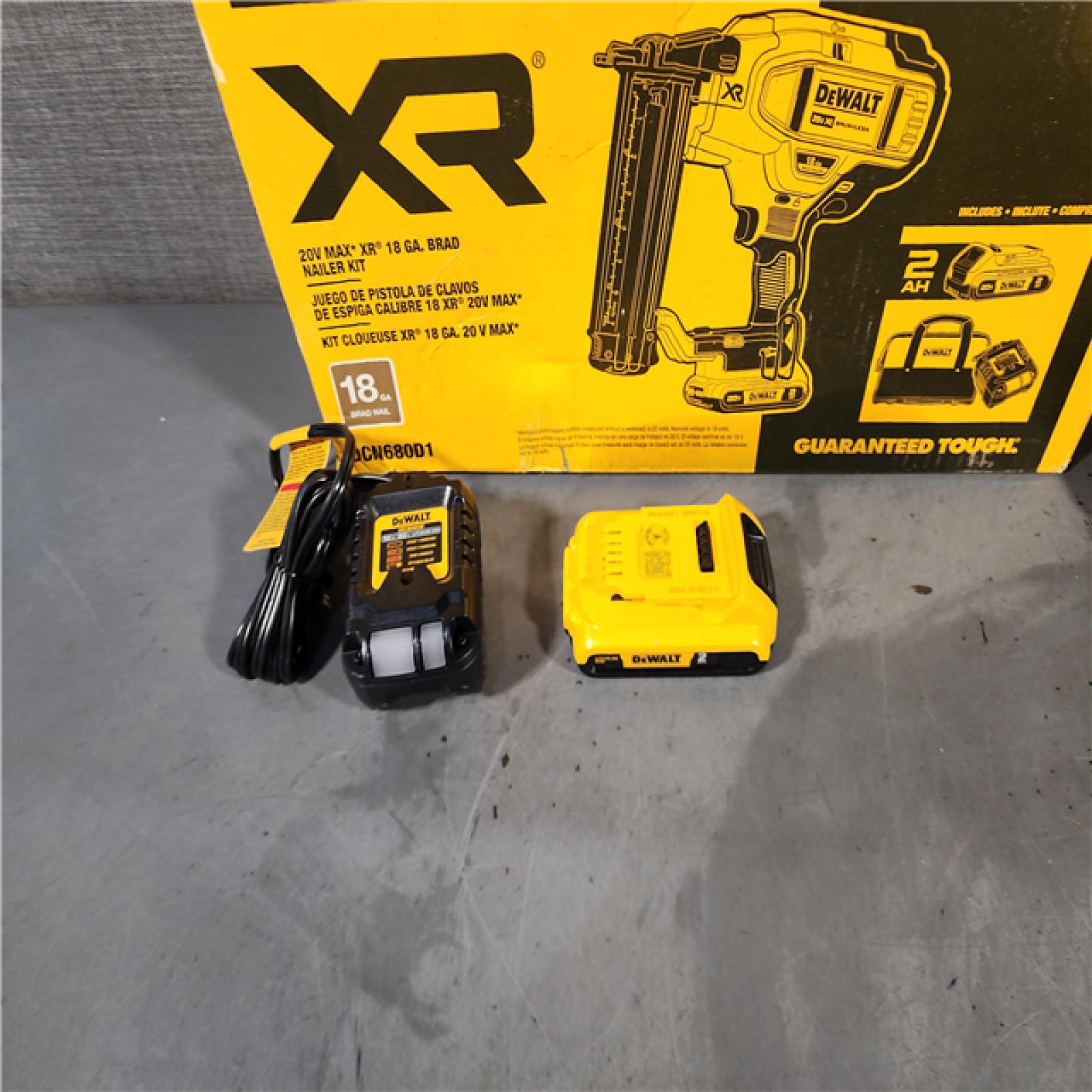 HOUSTON LOCATION - AS-IS DEWALT 20V MAX XR 18 Gauge Brad Nailer Kit