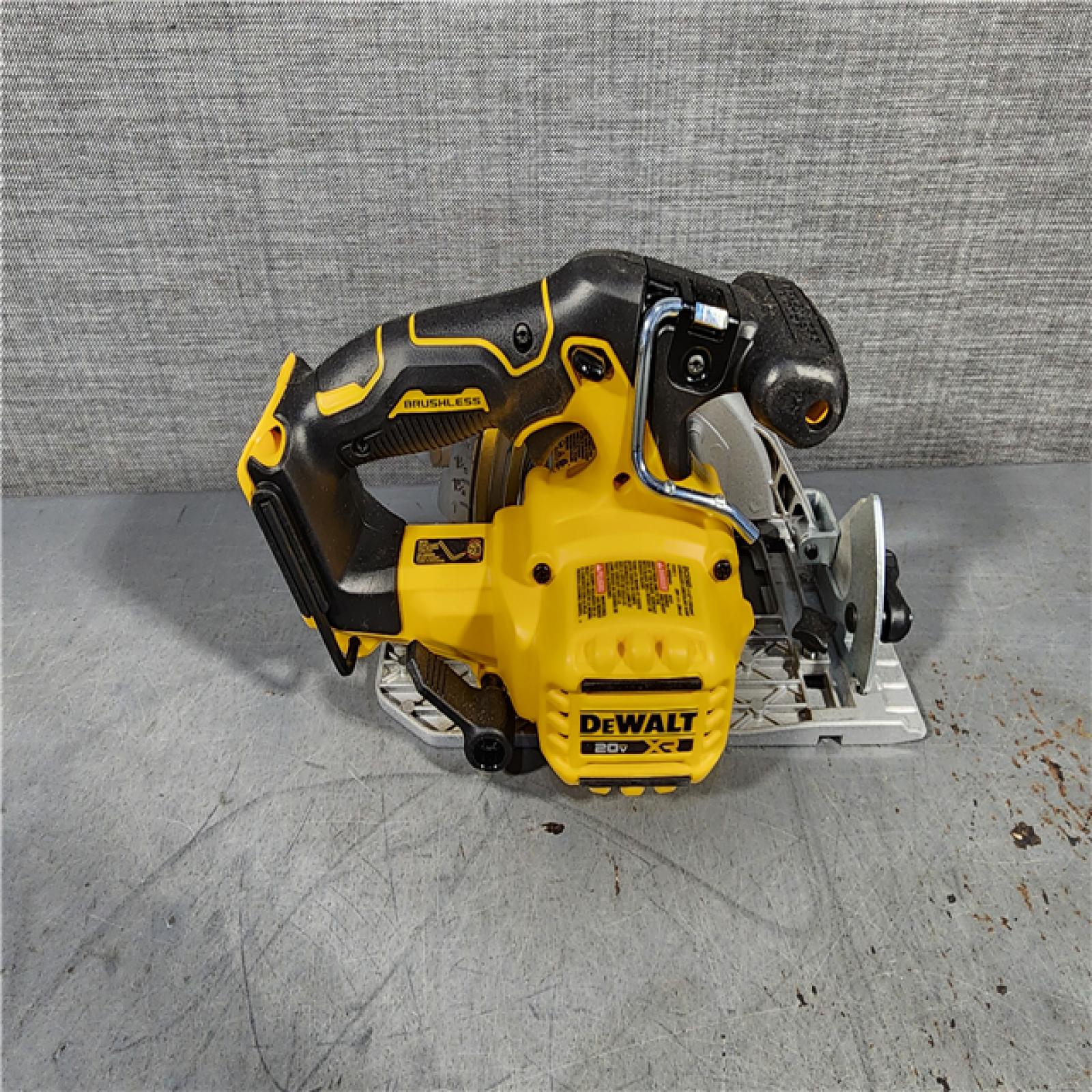 HOUSTON LOCATION - AS-IS DeWALT DCS565B 20V Max Brushless 6.5   Cordless Circular Saw (TOOL ONLY)