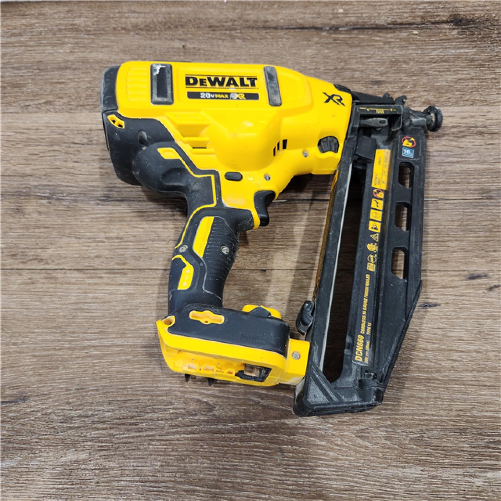 AS-IS DeWalt DCN660D1 20V 16 Gauge Cordless Angled Finish Nailer Kit W/ 2Ah Battery