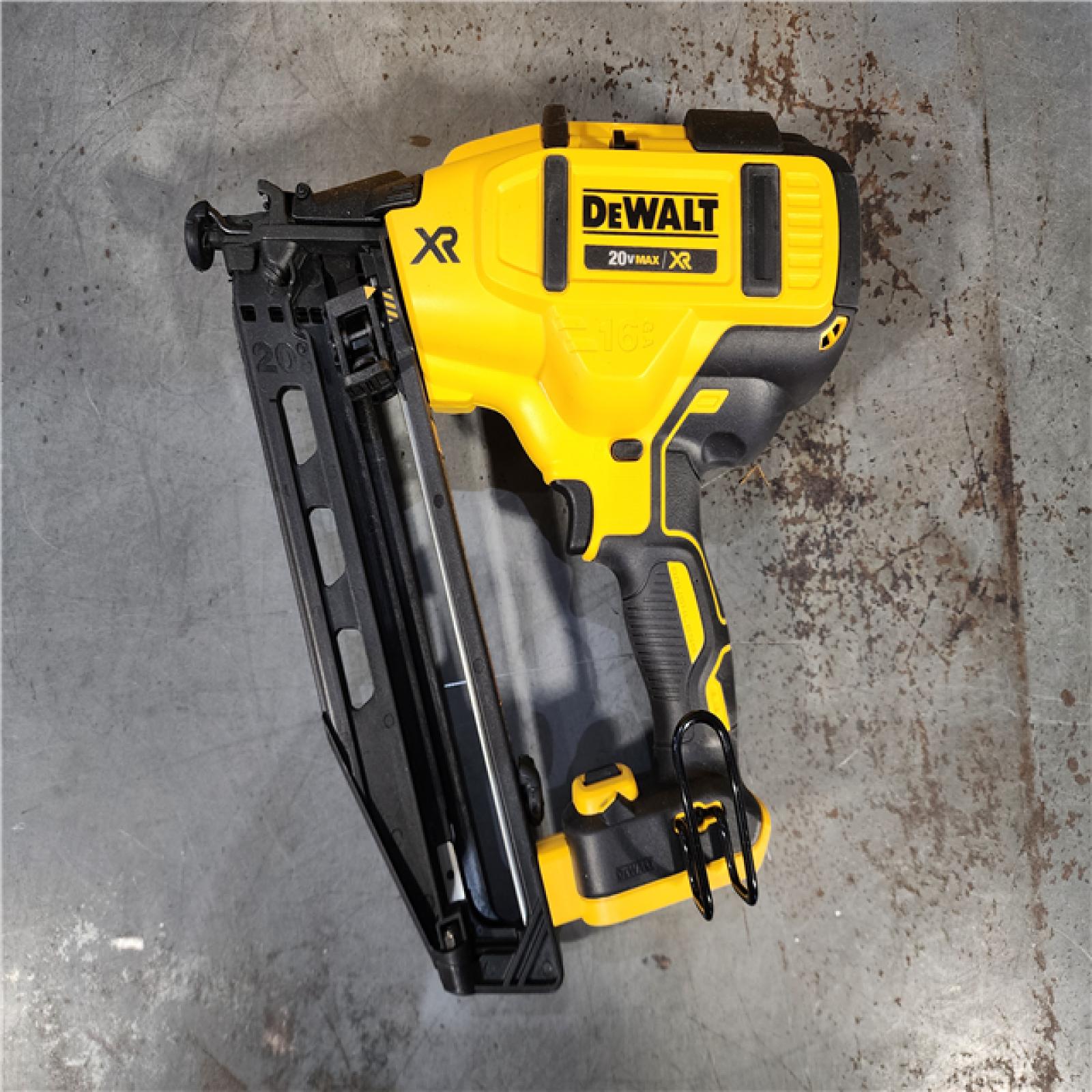 HOUSTON LOCATION - AS-IS DEWALT 20V MAX XR Lithium-Ion Electric Cordless 16-Gauge Angled Finishing Nailer (Tool Only)