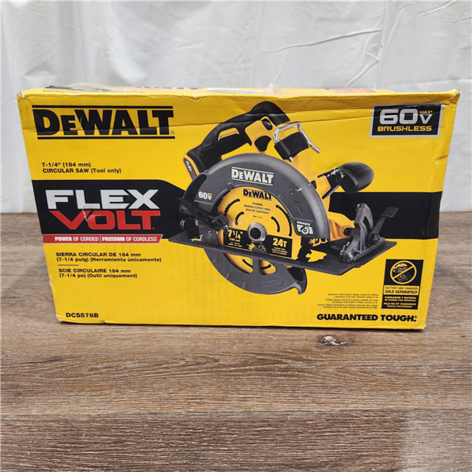 AS-IS DeWalt FLEXVOLT 60V MAX Cordless Brushless 7-1/4 in. Circular Saw with Brake (Tool Only)