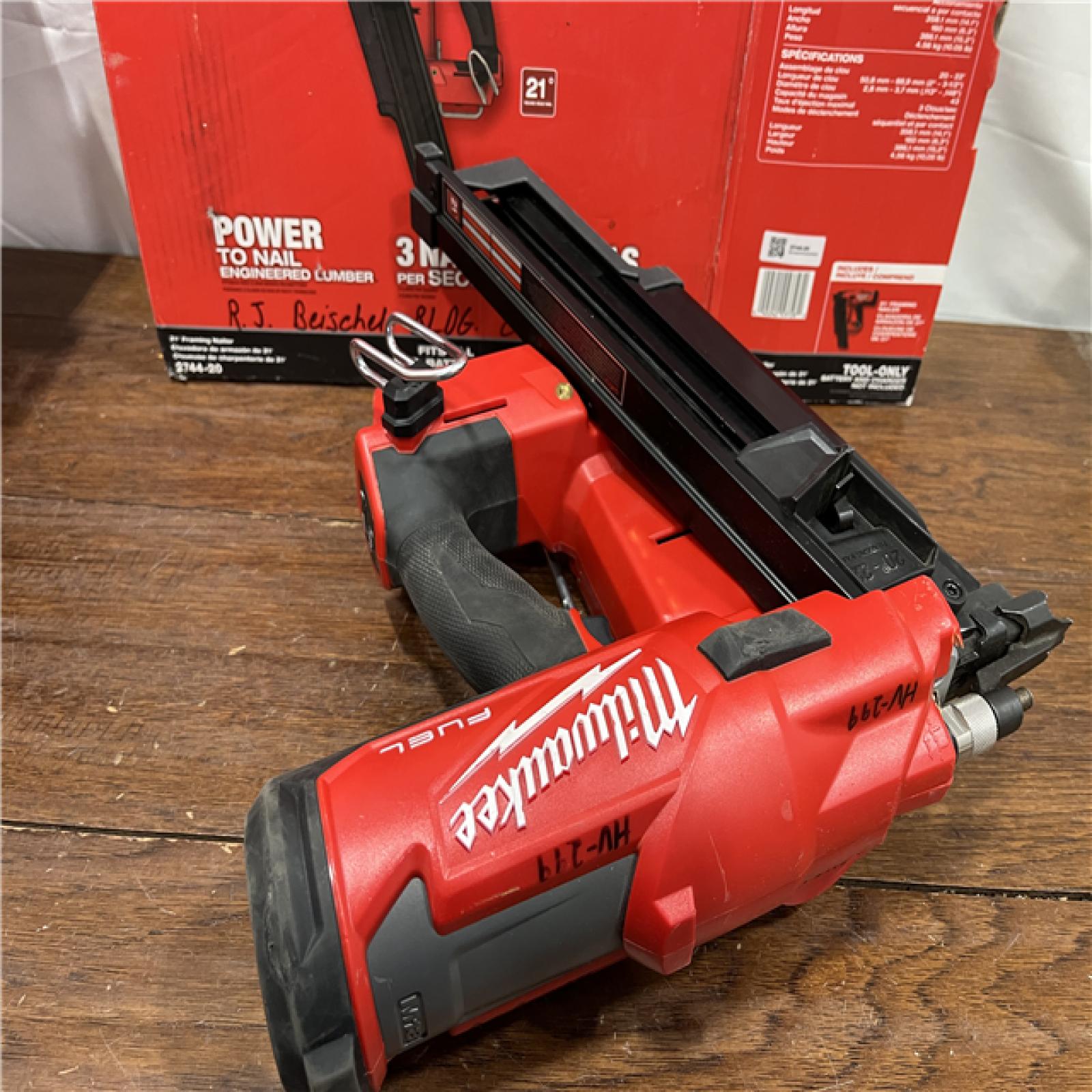 AS-IS Restored Milwaukee 2744-20 M18 FUEL 3-1/2 in. 18-Volt 21-Degree Lithium-Ion Brushless Cordless Framing Nailer (Tool-Only) (Refurbished)