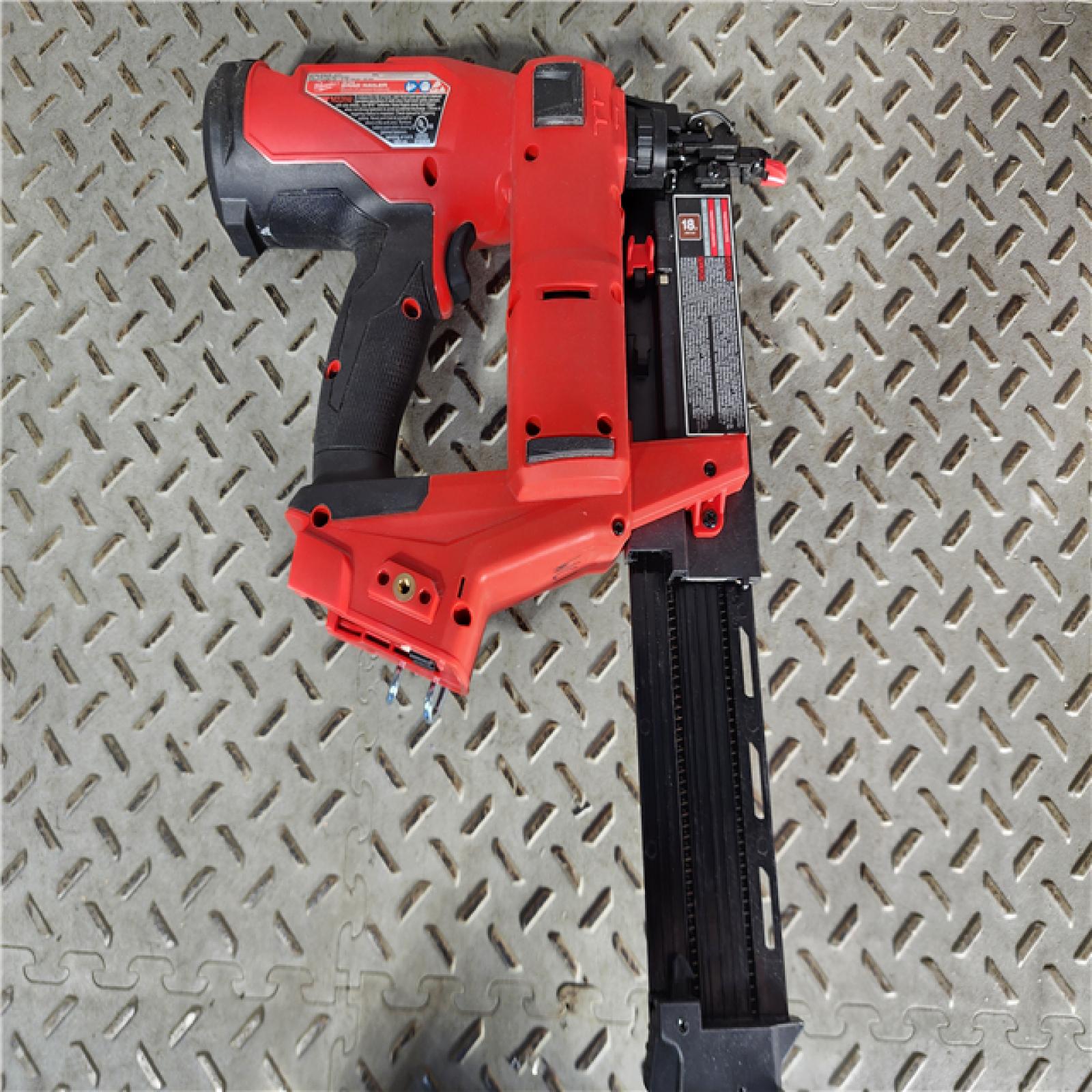 HOUSTON LOCATION - AS-IS Milwaukee M18 Fuel 18V Brushless 18-Gauge Brad Nailer 2746-20 (Bare Tool)