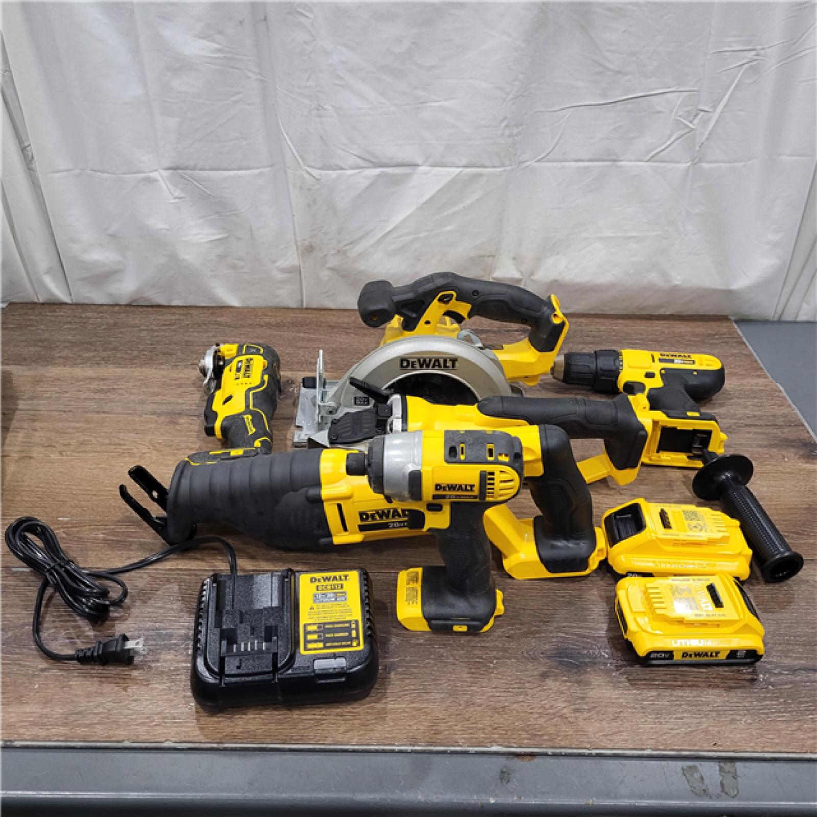 AS-IS DEWALT 20V MAX Cordless 6 Tool Combo Kit with (1) 20V 4.0Ah Battery, (1) 20V 2.0Ah Battery, and Charger