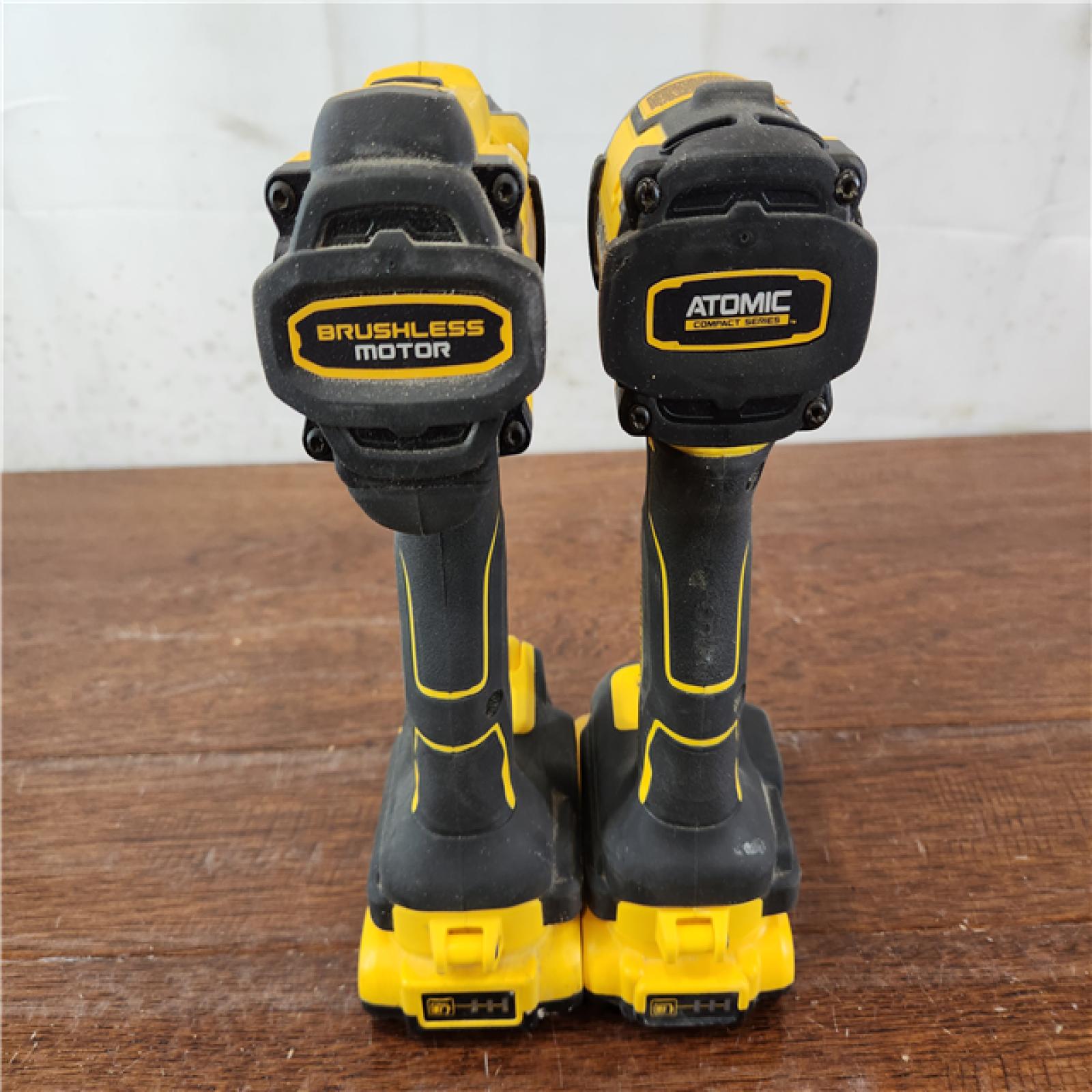 AS-IS DEWALT 20V MAX XR Brushless Cordless Drill/Impact Driver (2-Tool) Combo Kit