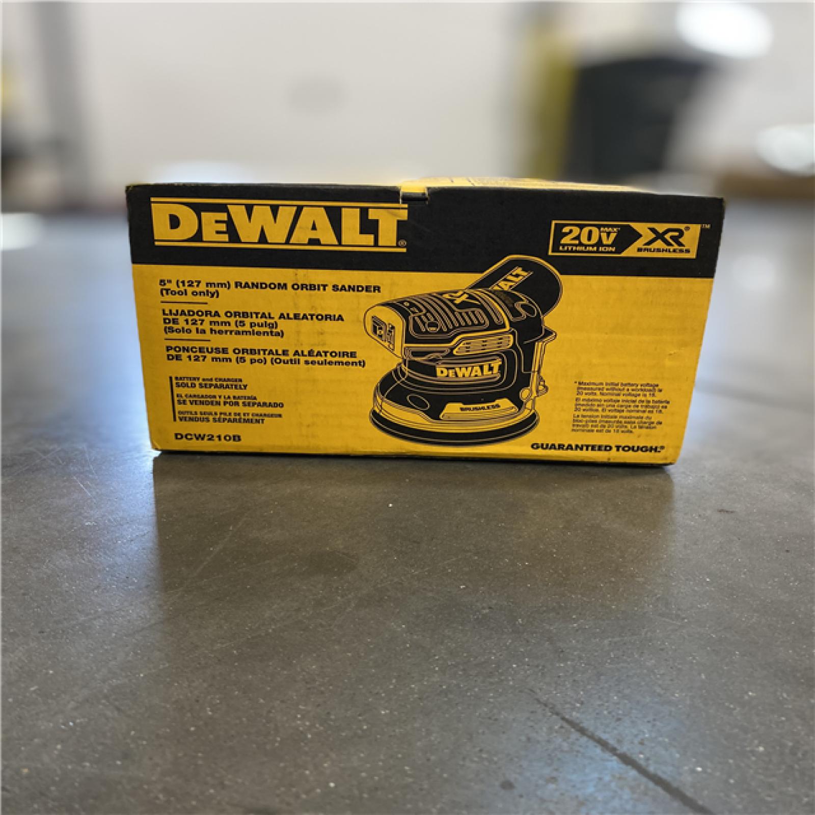 NEW! - DEWALT 20V MAX XR Cordless Brushless 5 in. Random Orbital Sander (Tool Only)