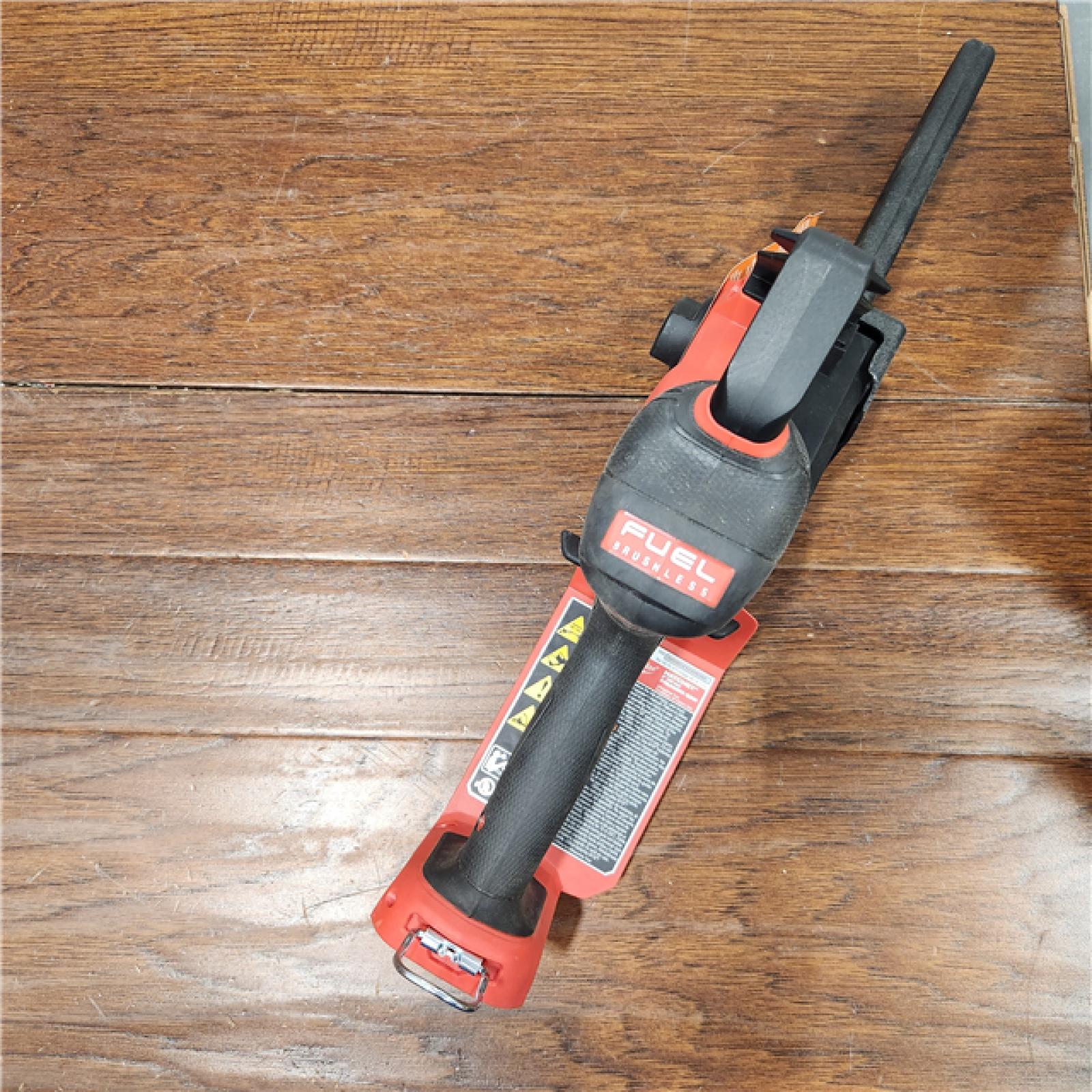 AS-IS Milwaukee M18 Fuel Hatchet 8  Pruning Saw Bare Tool