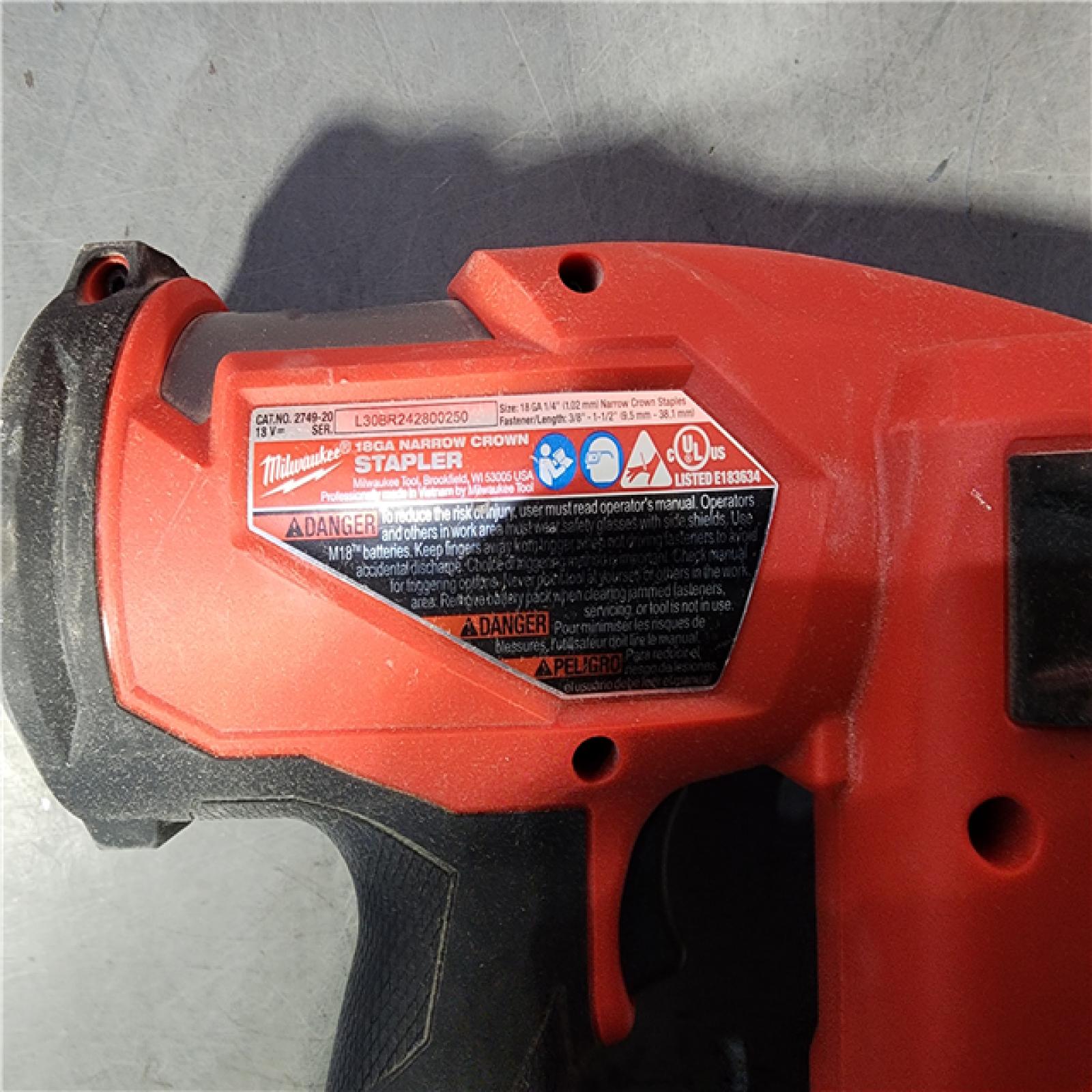 HOUSTON LOCATION - AS-IS M18 FUEL 18-Volt Lithium-Ion Brushless Cordless 18-Gauge 1/4 in. Narrow Crown Stapler (Tool-Only)