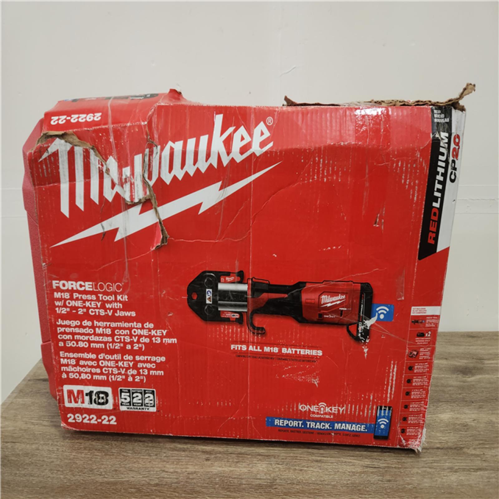 Phoenix Location Good Condition Milwaukee M18 18-Volt Lithium-Ion Brushless Cordless FORCE LOGIC Press Tool Kit with 1/2 in. - 2 in. Jaws Kit (6-Jaws Included) 2922-22