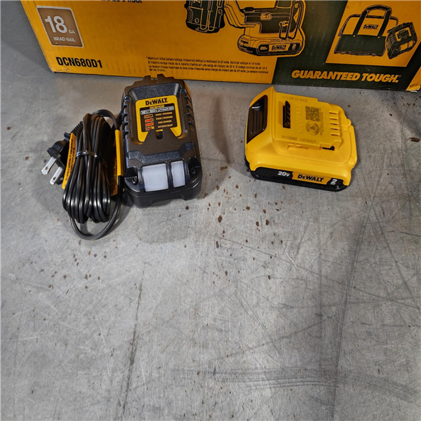 HOUSTON LOCATION - AS-IS DEWALT 20V MAX XR 18 Gauge Brad Nailer Kit