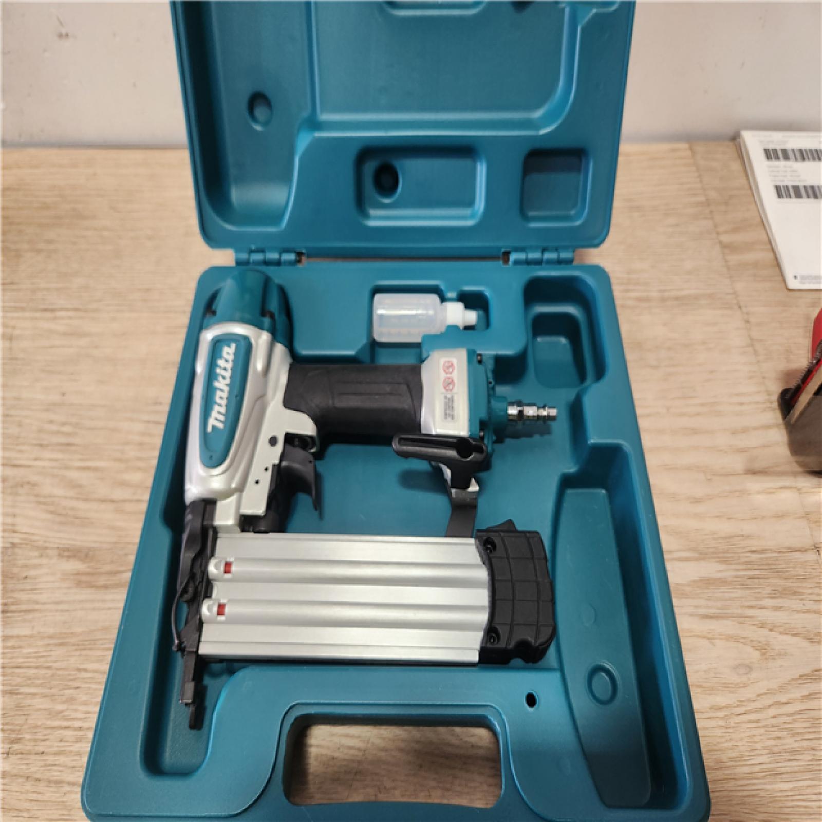 Phoenix Location Makita Pneumatic 18-Gauge 2 in. Brad Nailer