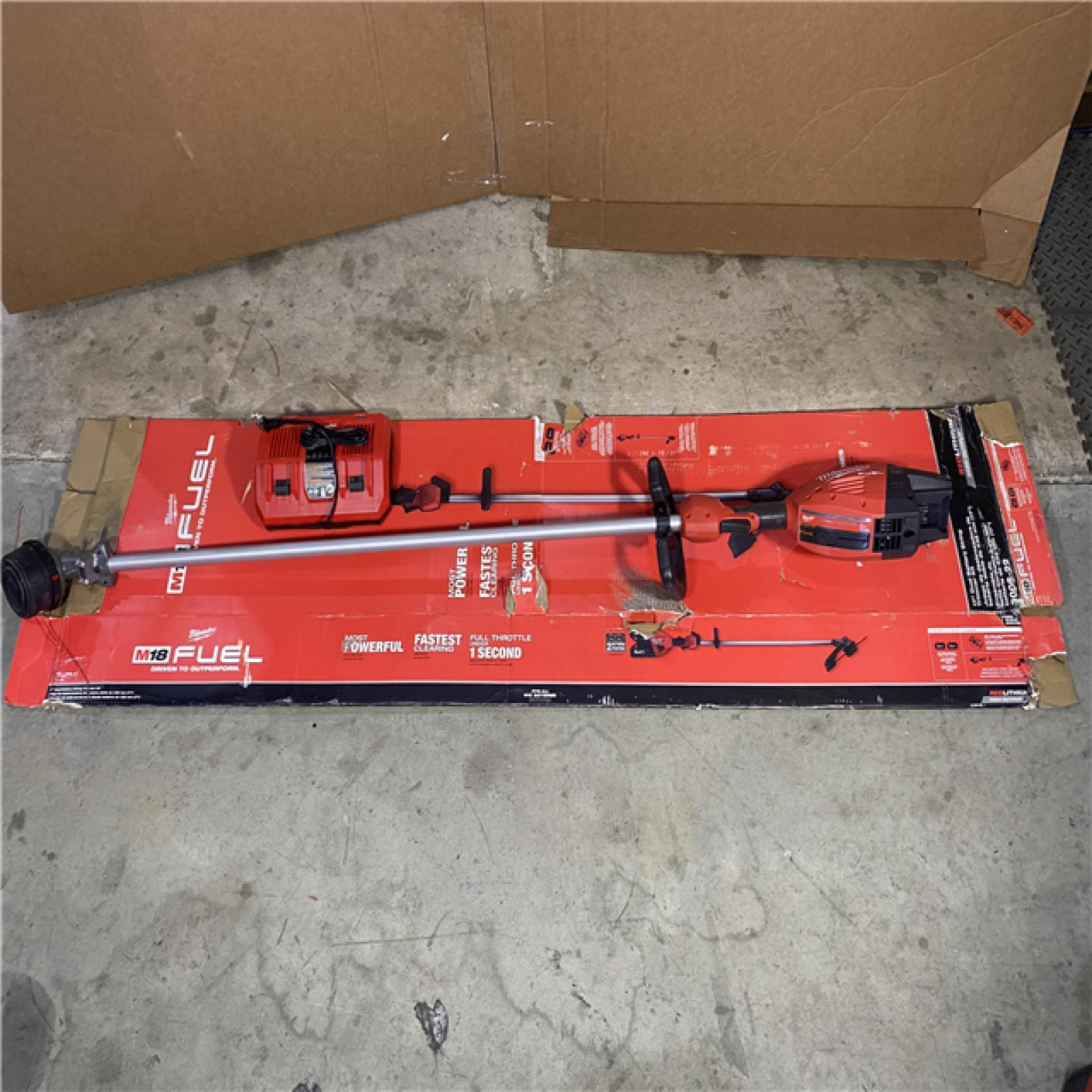 HOUSTON LOCATION - AS-IS Milwaukee M18 FUEL 18V Brushless Cordless 17 in. Dual Battery Straight Shaft String Trimmer Kit