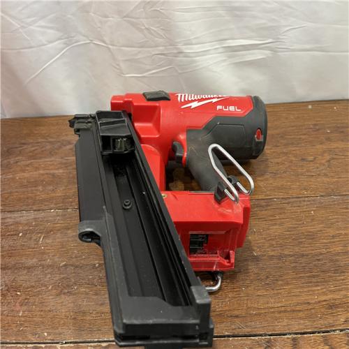 AS-ISMilwaukee 2744-20 M18 FUEL 21-Degree Cordless Framing Nailer (Tool Only)