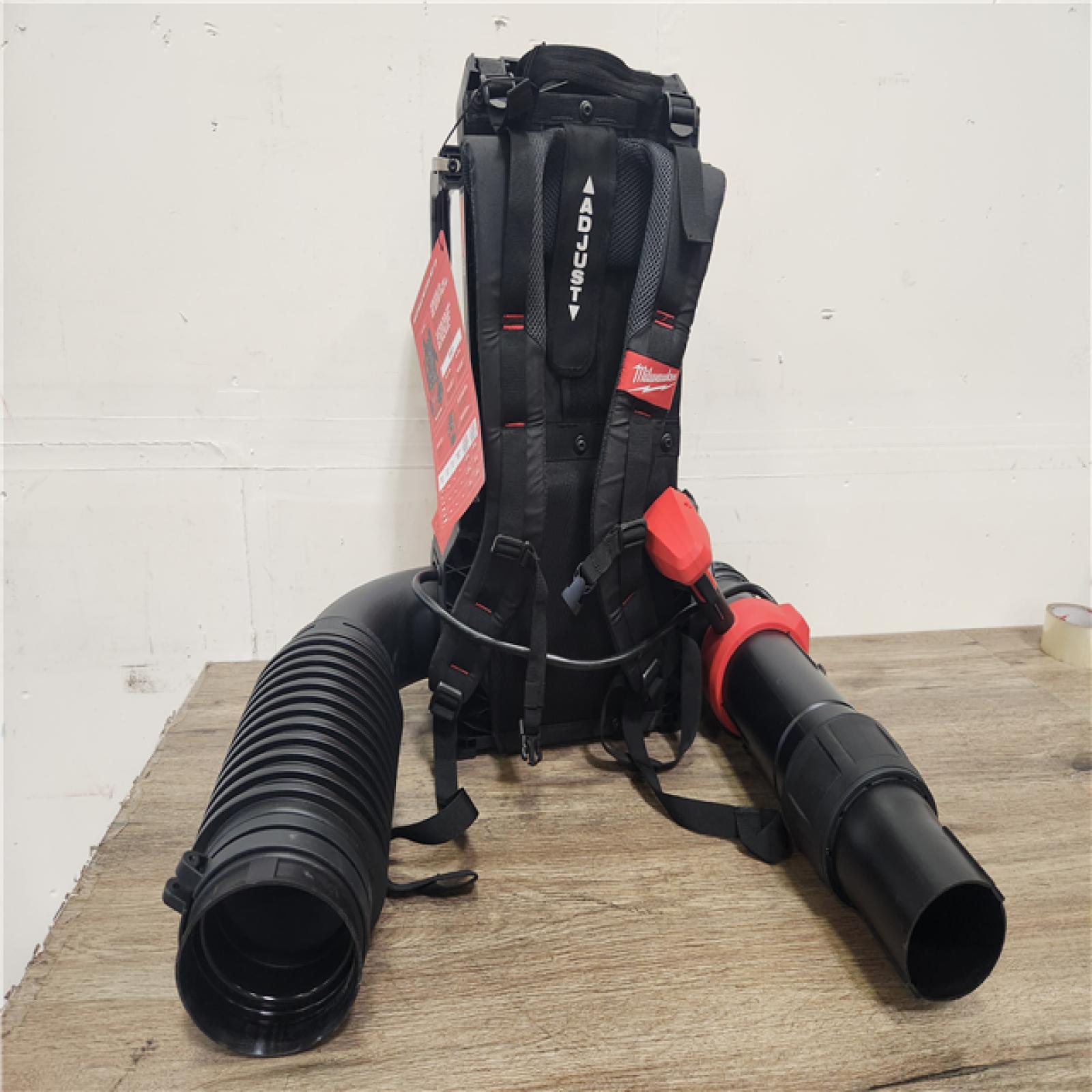 Phoenix Location Appears NEW Milwaukee M18 FUEL 155 MPH 650 CFM 18-Volt Lithium-Ion Brushless Cordless Dual Battery Backpack Blower (Tool Only)